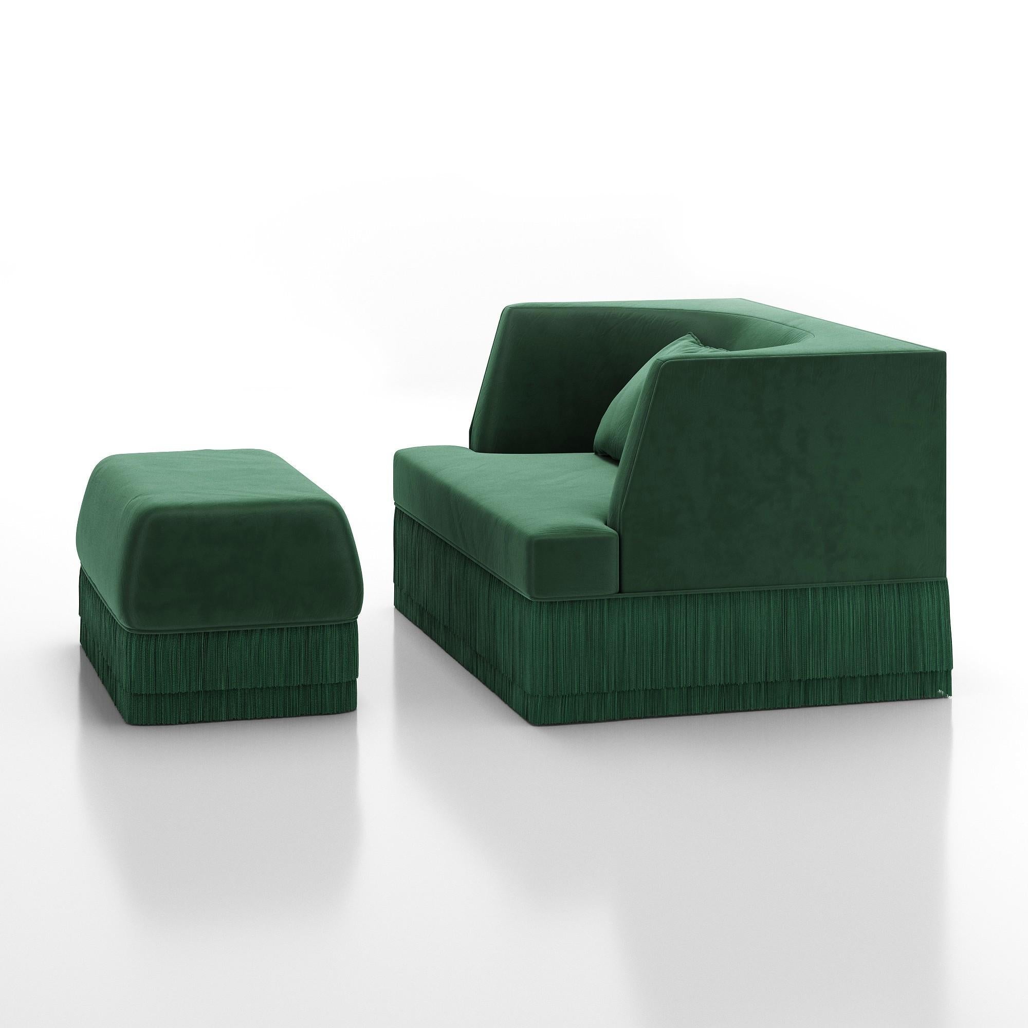 https://a.1stdibscdn.com/alcove-fringe-sofa-with-ottoman-linear-form-curved-back-in-green-velvet-for-sale-picture-3/f_27693/f_464377621760998133518/armchair_emeraldSet_cam004_master.jpg