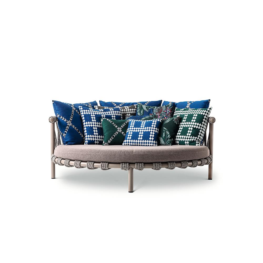 https://a.1stdibscdn.com/patricia-urquiola-trampoline-outdoor-sofa-steel-rope-and-fabric-by-cassina-for-sale-picture-2/f_14272/f_286103221652256974176/azules_7_master.jpg