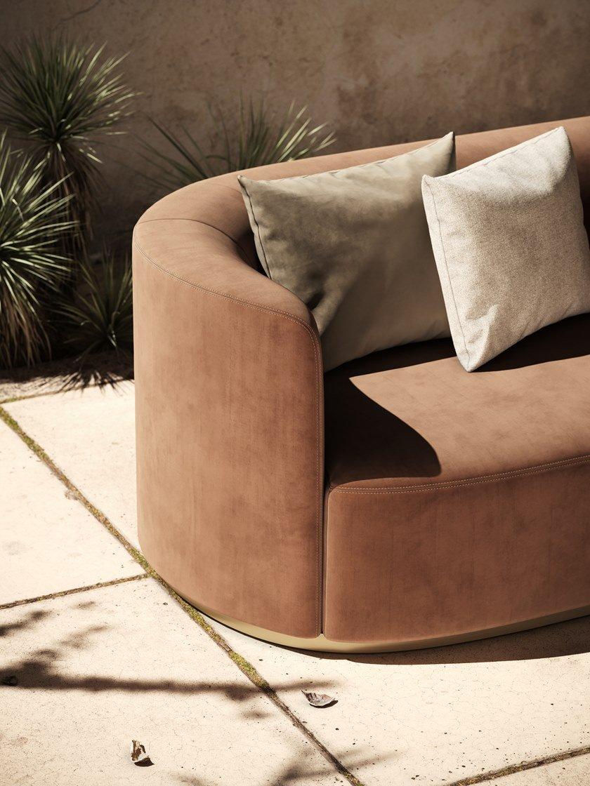 https://a.1stdibscdn.com/contemporary-hand-tailored-sofa-with-round-edges-for-sale-picture-6/f_27693/f_252077721631257731647/b_chloe_sofa_domkapa_505051_rele9fb41f2_master.jpg