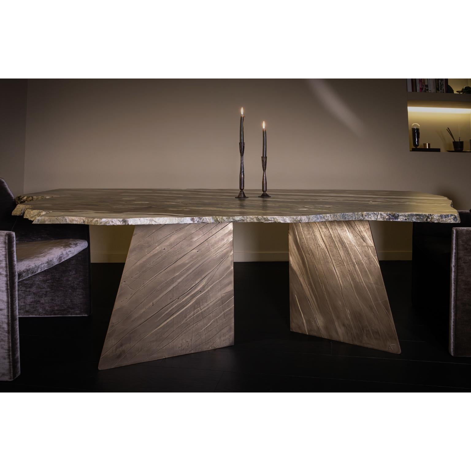 https://a.1stdibscdn.com/vermont-one-of-a-kind-dining-table-in-marble-brass-by-alex-turco-for-sale-picture-7/f_12192/f_488817321771452988241/b_master.jpg