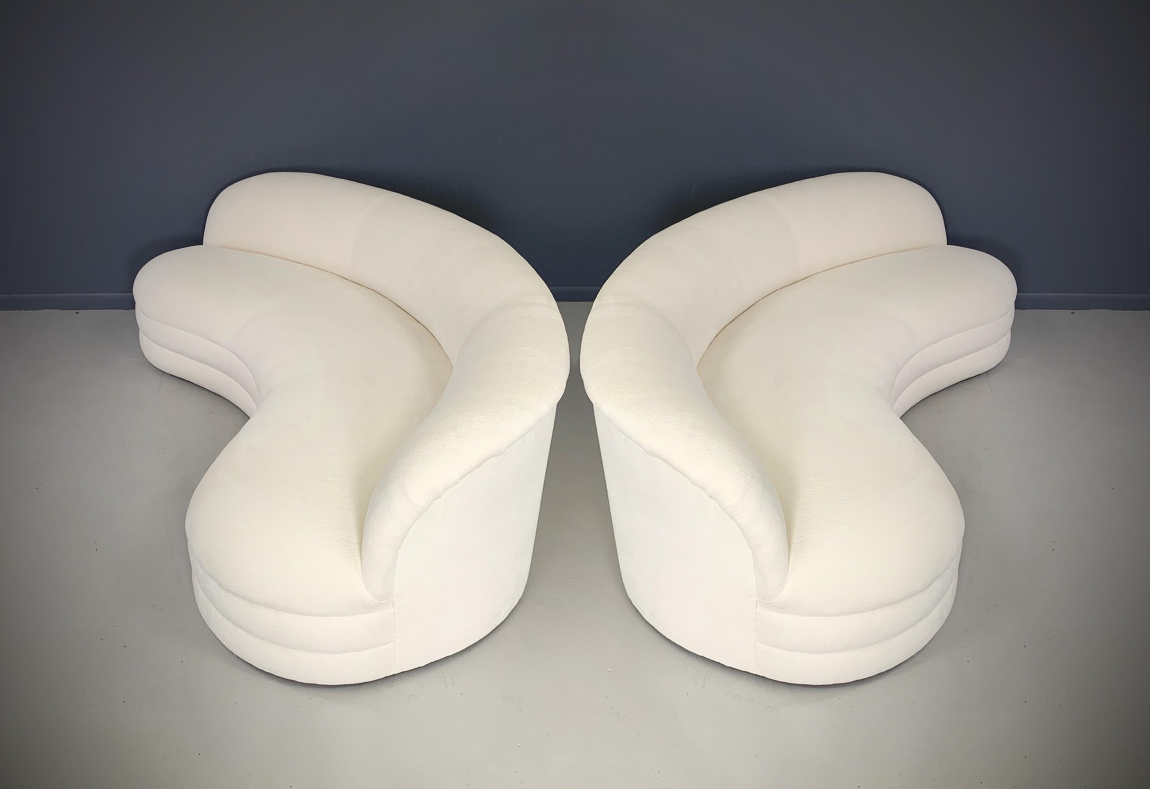 https://a.1stdibscdn.com/midcentury-pair-of-kidney-shaped-sofas-in-the-style-of-weiman-for-sale-picture-2/f_12732/f_272339321643991580085/back_to_back_high__master.jpg