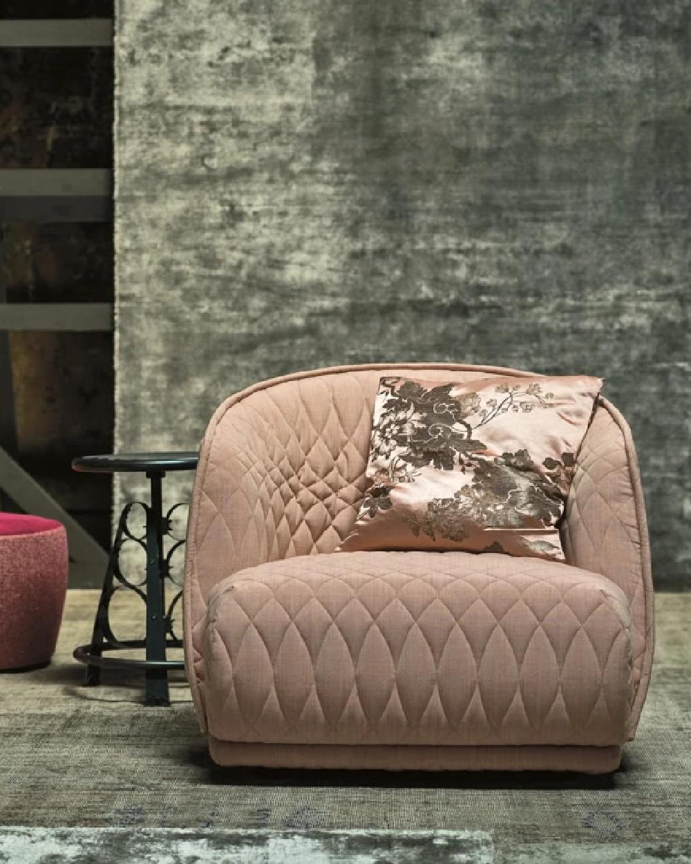 https://a.1stdibscdn.com/moroso-redondo-armchair-by-patricia-urquiola-for-sale-picture-11/f_16392/f_411336521724158947865/background_items_01_13__master.jpg