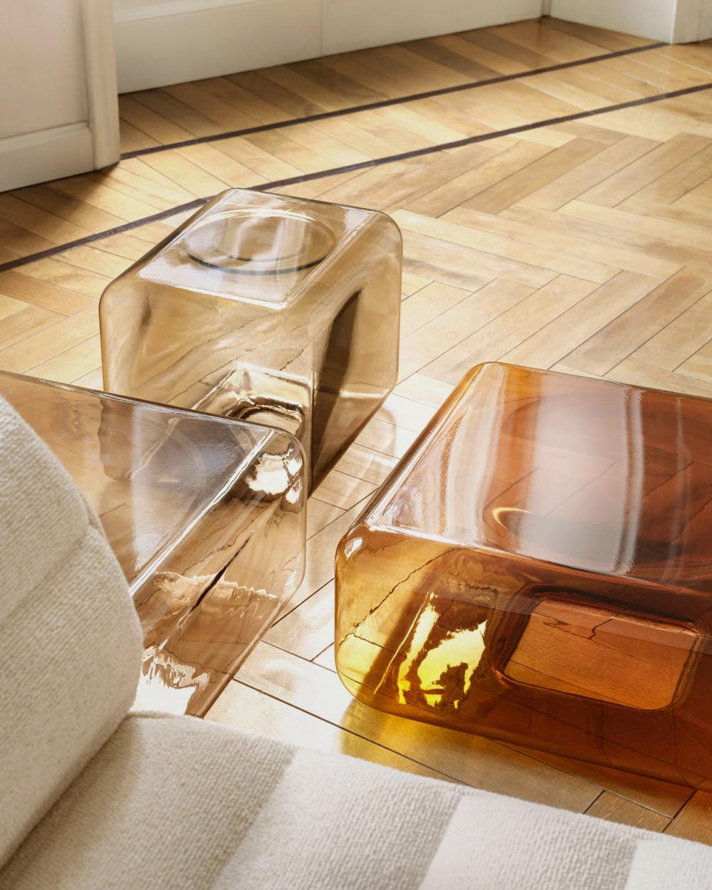 https://a.1stdibscdn.com/acerbis-lokum-coffee-table-in-smoked-grey-by-sabine-marcelis-for-sale-picture-15/f_16392/f_446440021745001173068/background_items_01_2025_01_21T154320_476_master.jpg