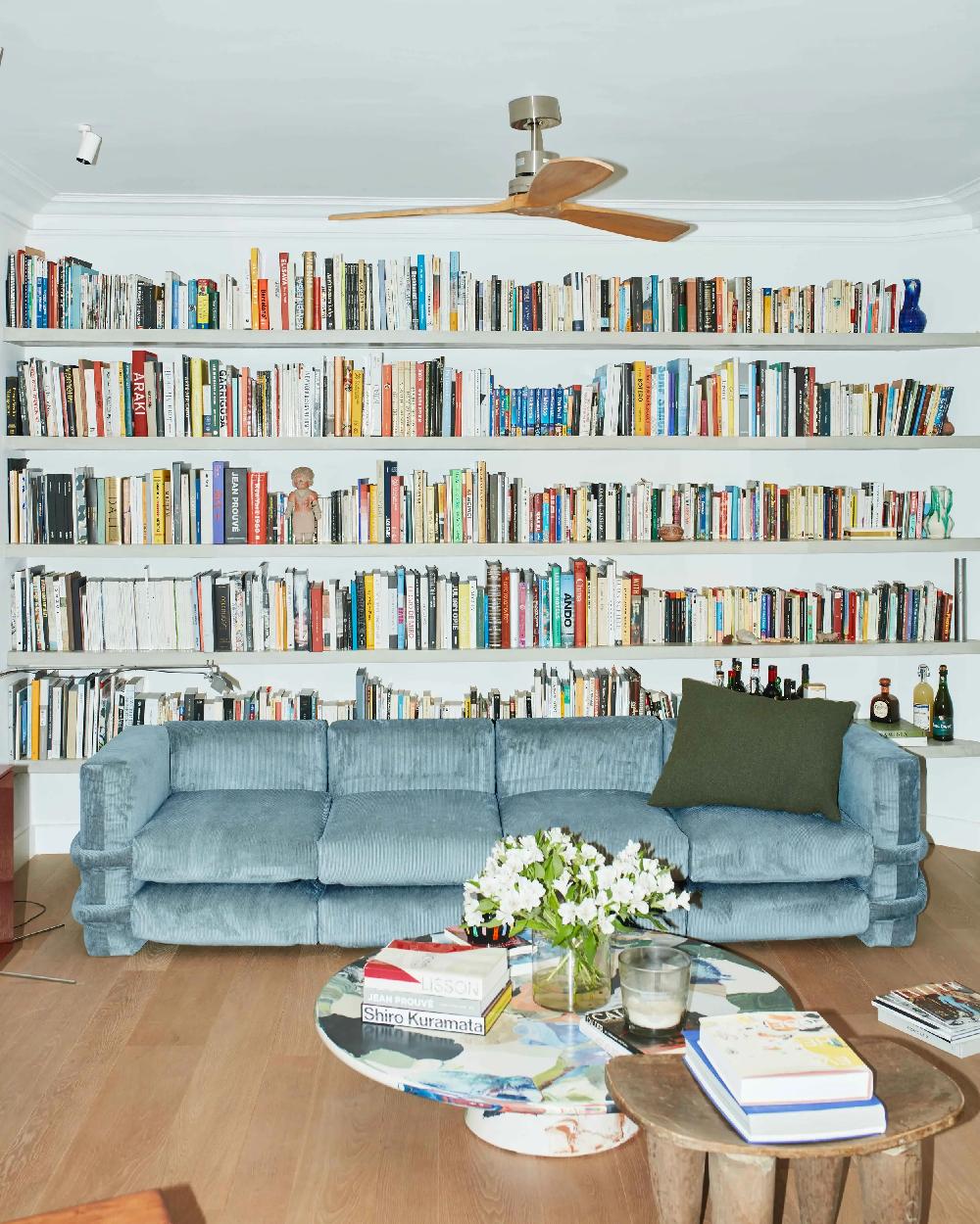 https://a.1stdibscdn.com/bd-barcelona-pillow-sofa-in-corduroy-by-muller-van-severen-for-sale-picture-4/f_16392/f_445939121744885139445/background_items_01_2025_04_17T121557_908_master.jpg
