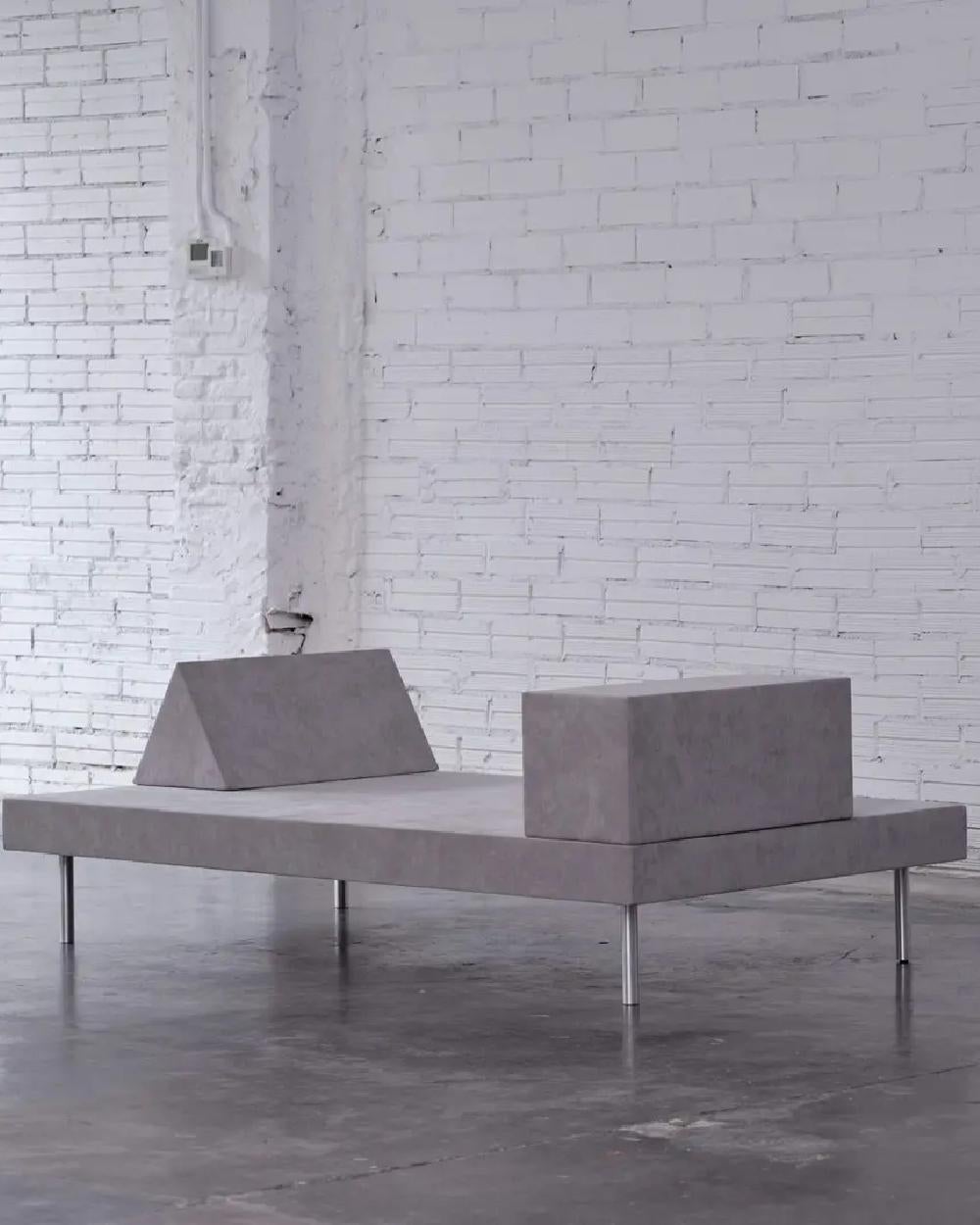 https://a.1stdibscdn.com/bd-barcelona-masheb-square-sofa-by-arquitectura-g-for-sale-picture-9/f_16392/f_445972321744888569163/background_items_01_2025_04_17T130423_860_master.jpg