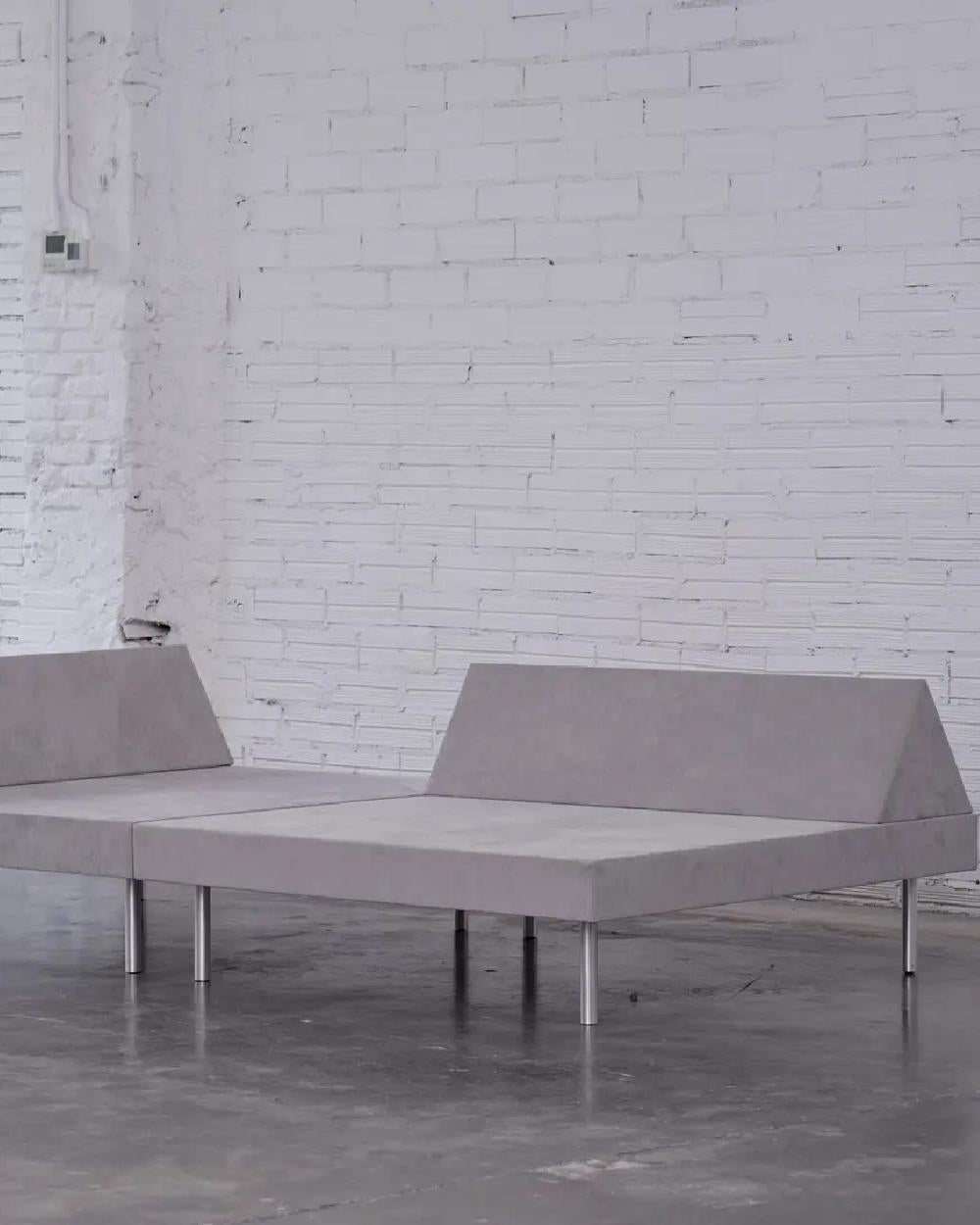https://a.1stdibscdn.com/bd-barcelona-masheb-rectangular-sofa-by-arquitectura-g-for-sale-picture-3/f_16392/f_445966221744887990828/background_items_01_2025_04_17T130540_071_master.jpg