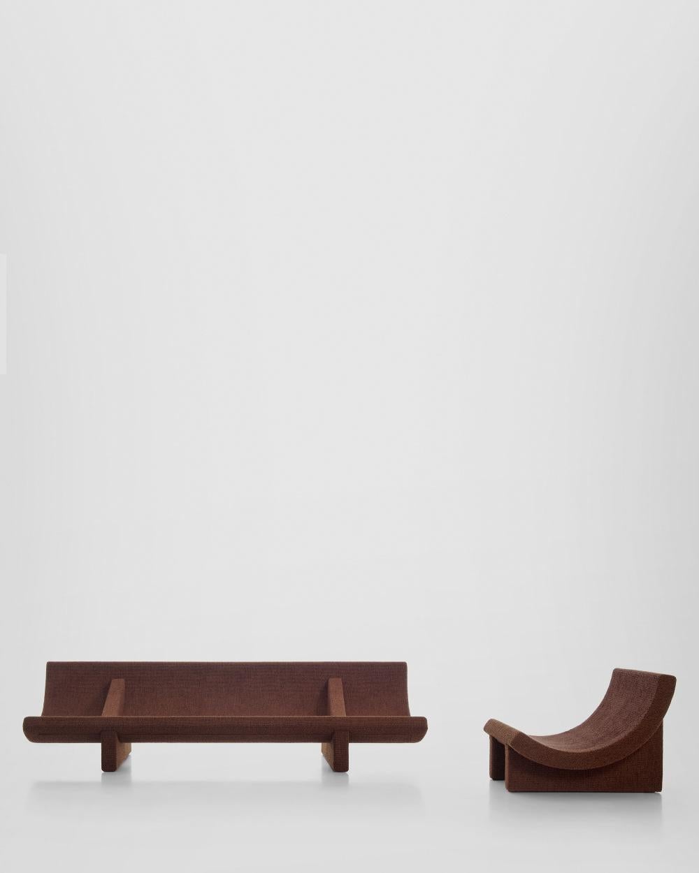 https://a.1stdibscdn.com/acerbis-trench-armchair-by-philippe-malouin-for-sale-picture-3/f_16392/f_452404021748592553118/background_items_01_2025_05_30T093559_164_master.jpg