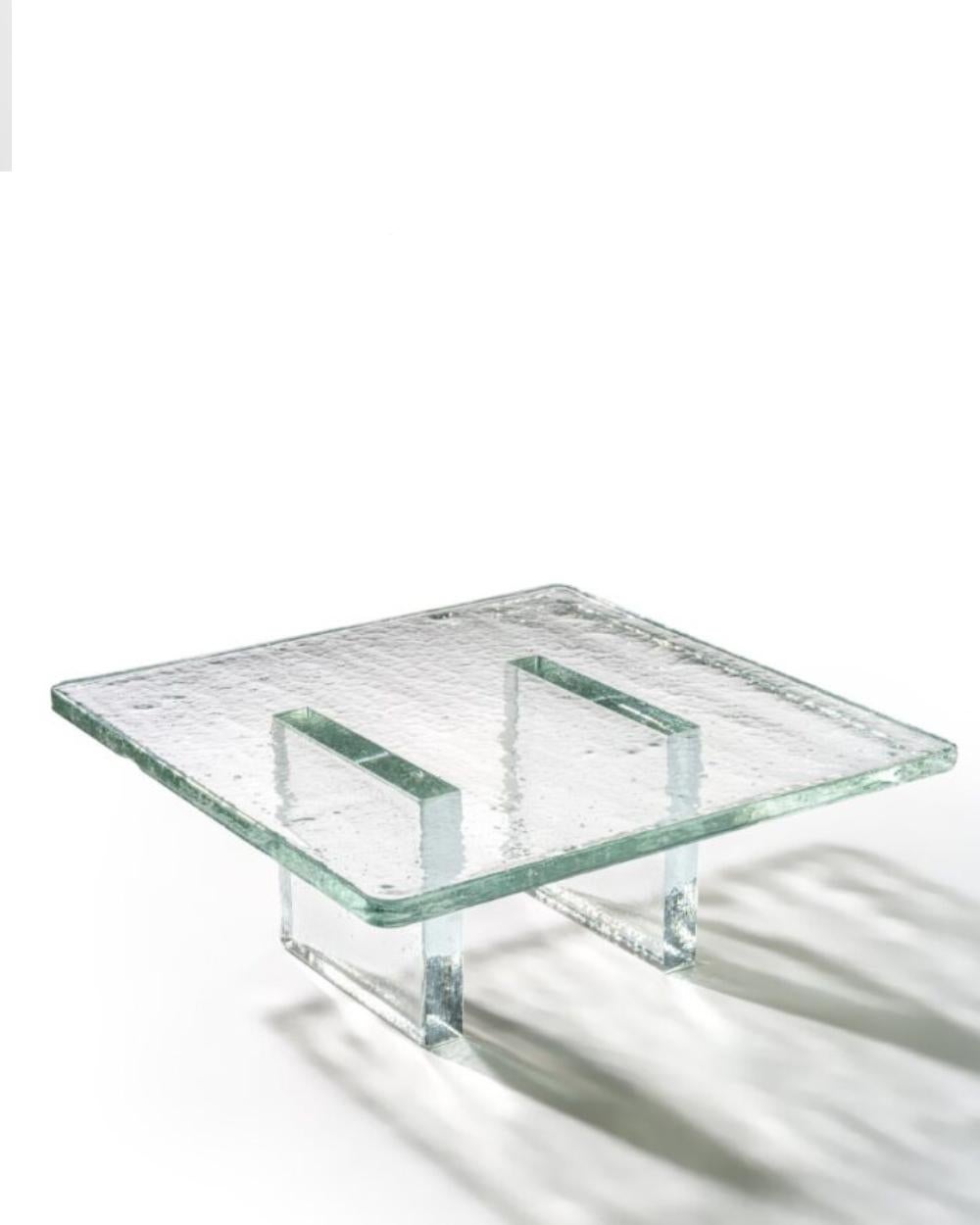 https://a.1stdibscdn.com/berg-coffee-table-by-john-pawson-for-wonderglass-for-sale-picture-2/f_16392/f_394995721714480298901/background_items_01_21__master.jpg