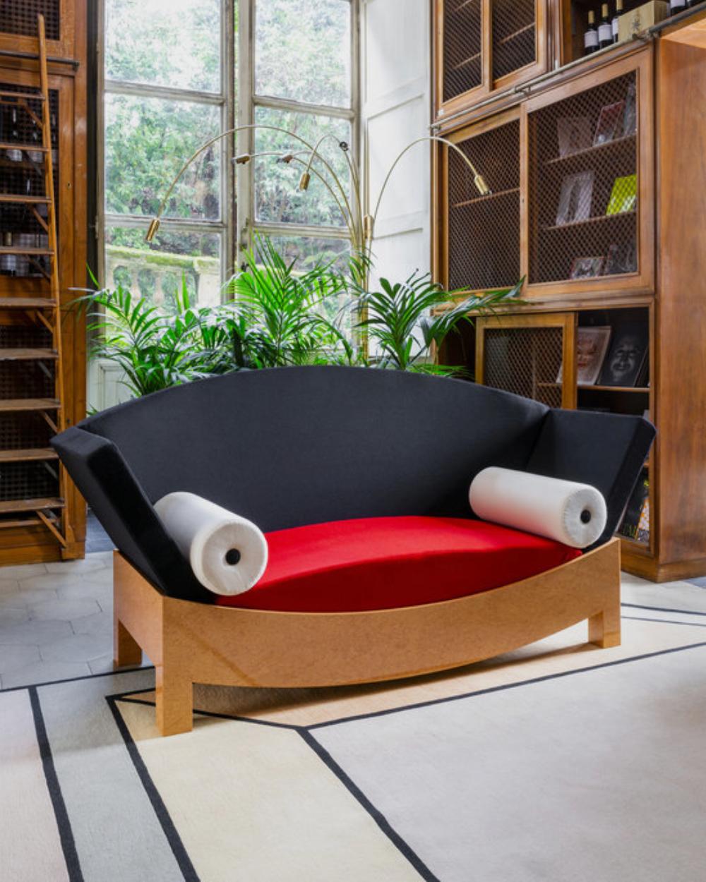 https://a.1stdibscdn.com/poltronova-mitzi-sofa-by-hans-hollein-for-sale-picture-7/f_16392/f_413163621725373749824/background_items_01_22__master.jpg