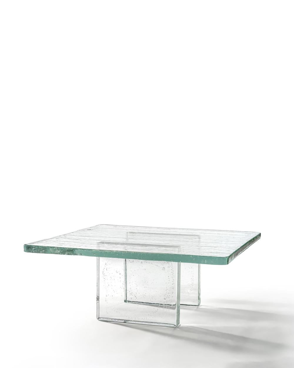 https://a.1stdibscdn.com/berg-coffee-table-by-john-pawson-for-wonderglass-for-sale-picture-5/f_16392/f_394995721714480472749/background_items_01_24__master.jpg