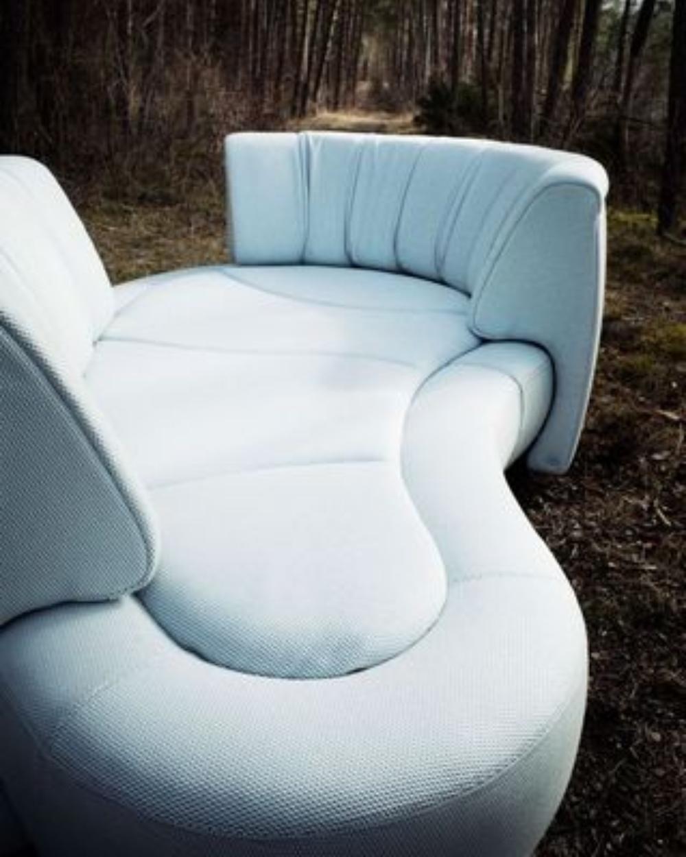 https://a.1stdibscdn.com/de-sede-ds-164-slide-outdoor-sofa-by-hugo-de-ruiter-for-sale-picture-5/f_16392/f_485276521769503668446/background_items_01_6__master.jpg