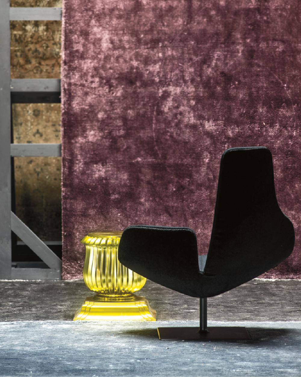 https://a.1stdibscdn.com/moroso-fjord-armchair-by-patricia-urquiola-for-sale-picture-9/f_16392/f_411186421724076134639/background_items_01_7__master.jpg
