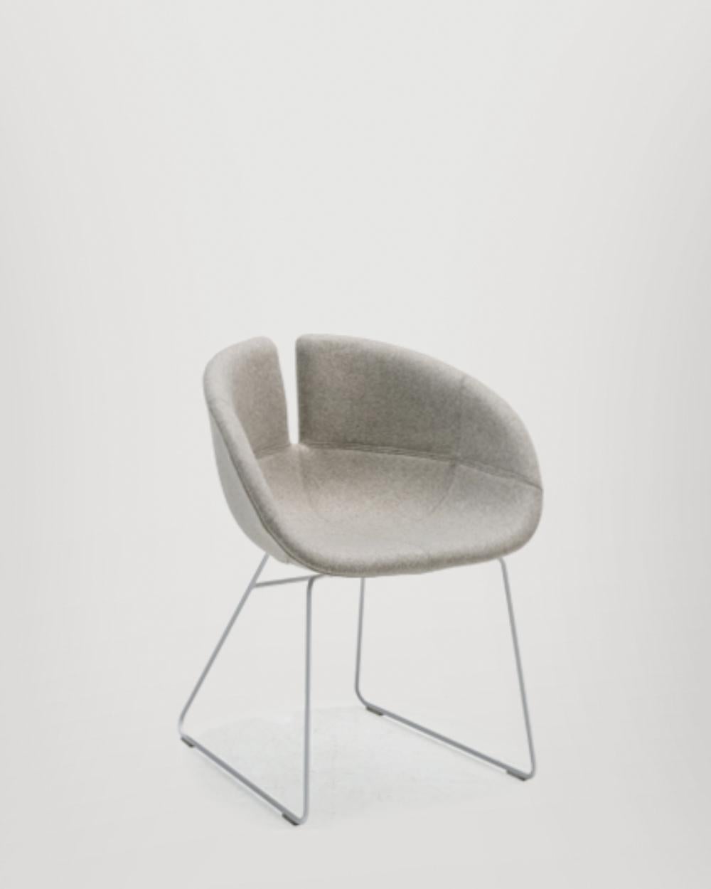 https://a.1stdibscdn.com/moroso-fjord-small-armchair-by-patricia-urquiola-for-sale-picture-3/f_16392/f_411214221724078684004/background_items_01_8__master.jpg