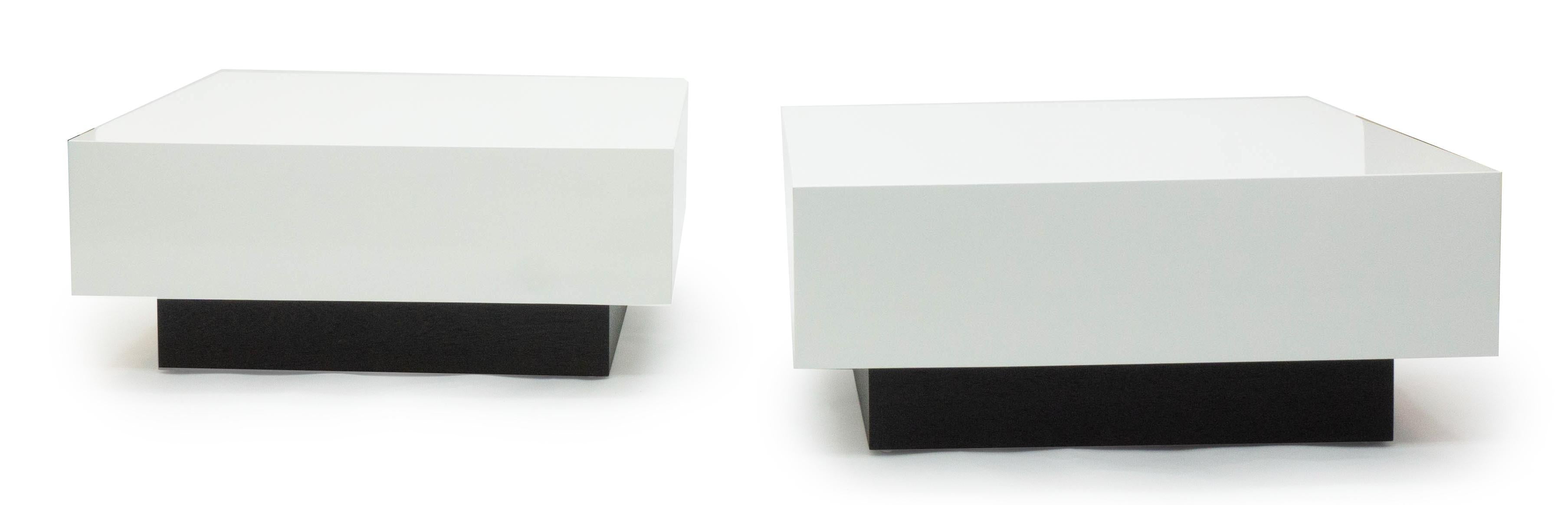 https://a.1stdibscdn.com/modern-lacquered-square-coffee-table-for-sale-picture-3/f_21233/f_141144211553272479633/bandwtables_front2_master.jpg