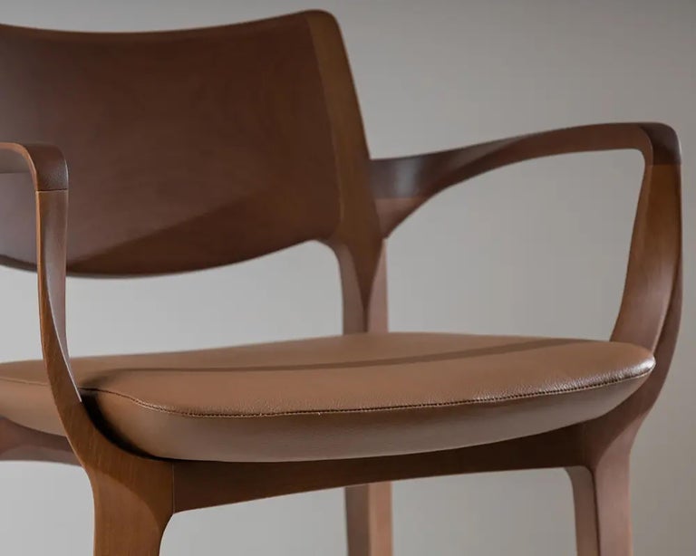 https://a.1stdibscdn.com/post-modern-stool-in-walnut-finish-cane-back-leather-seat-counter-or-bar-hight-for-sale-picture-5/f_35593/f_335528721680123440169/banqueta_aurora_nogueira_assento_couro_detalh_assento_master.jpg?width=768