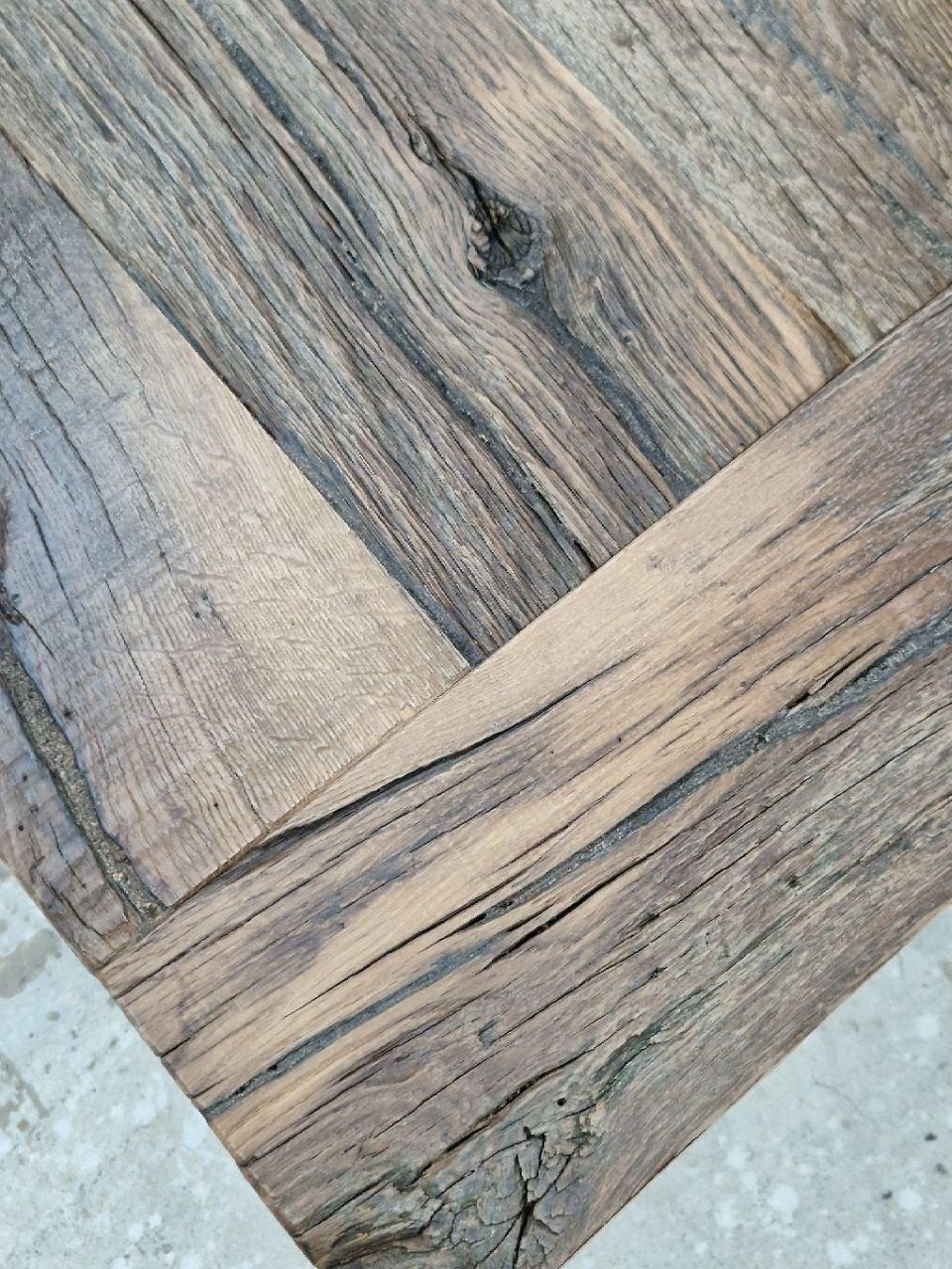 https://a.1stdibscdn.com/reclaimed-country-antique-table-made-from-barn-oak-boards-19th-3d-model-for-sale-picture-6/f_99712/f_413772021739107822853/barnwood_antique_table_master.jpg
