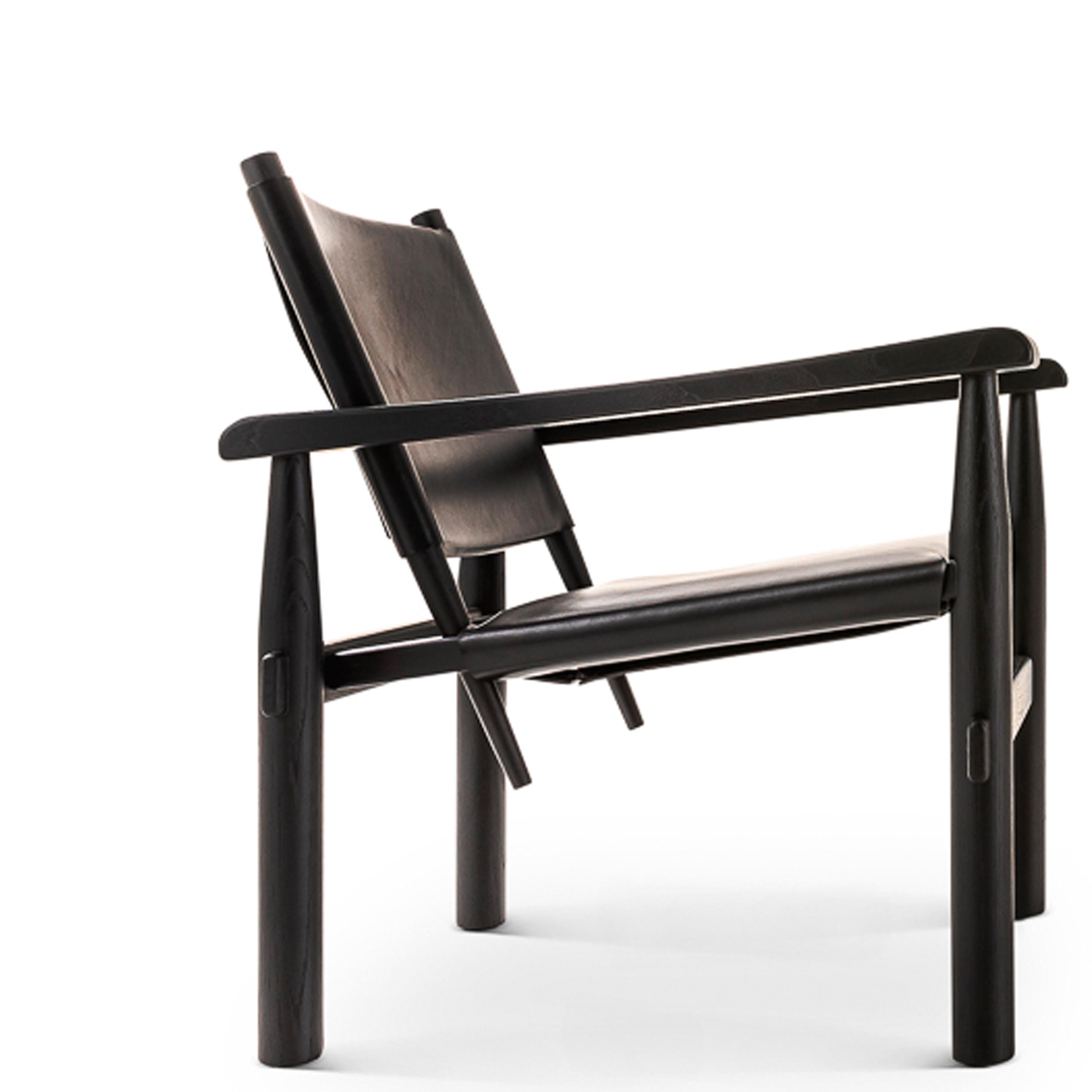 https://a.1stdibscdn.com/set-of-two-charlotte-perriand-533-doron-hotel-armchair-by-cassina-for-sale-picture-2/f_14272/f_278136021647429581564/bd_master.jpg