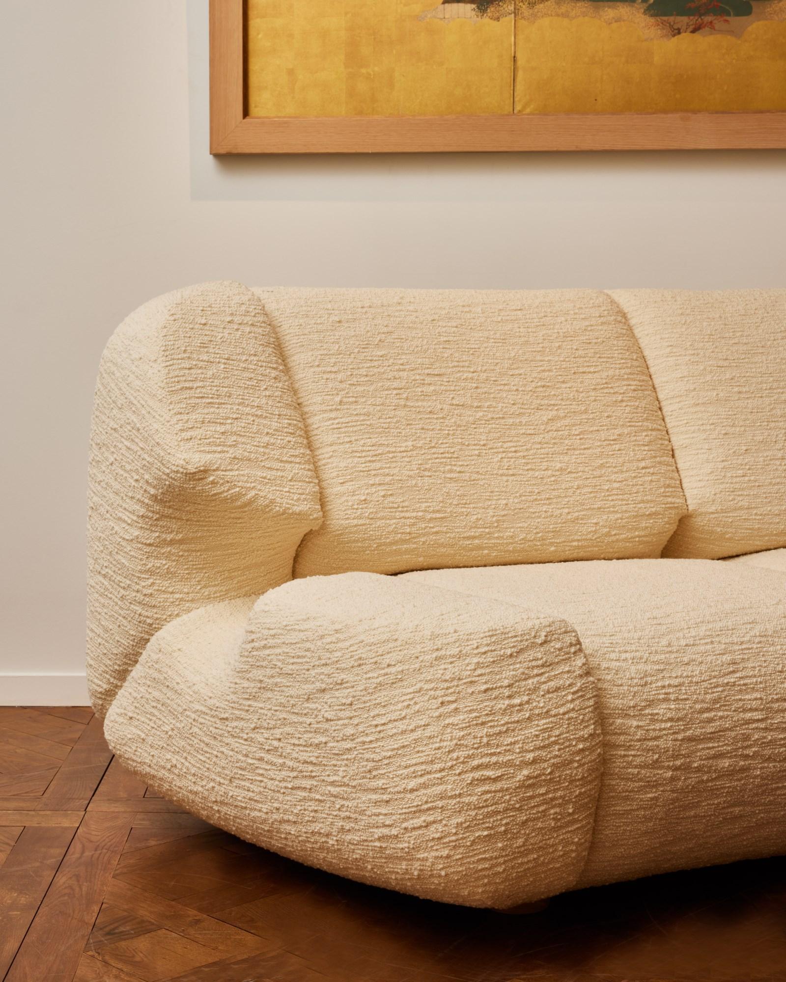 https://a.1stdibscdn.com/panoramic-sofa-by-studio-glustin-for-sale-picture-5/f_9680/f_385751821708943366855/be03a4b0_871a_4e14_803b_c7d8d330ddb0_agence_isola0747_master.jpg