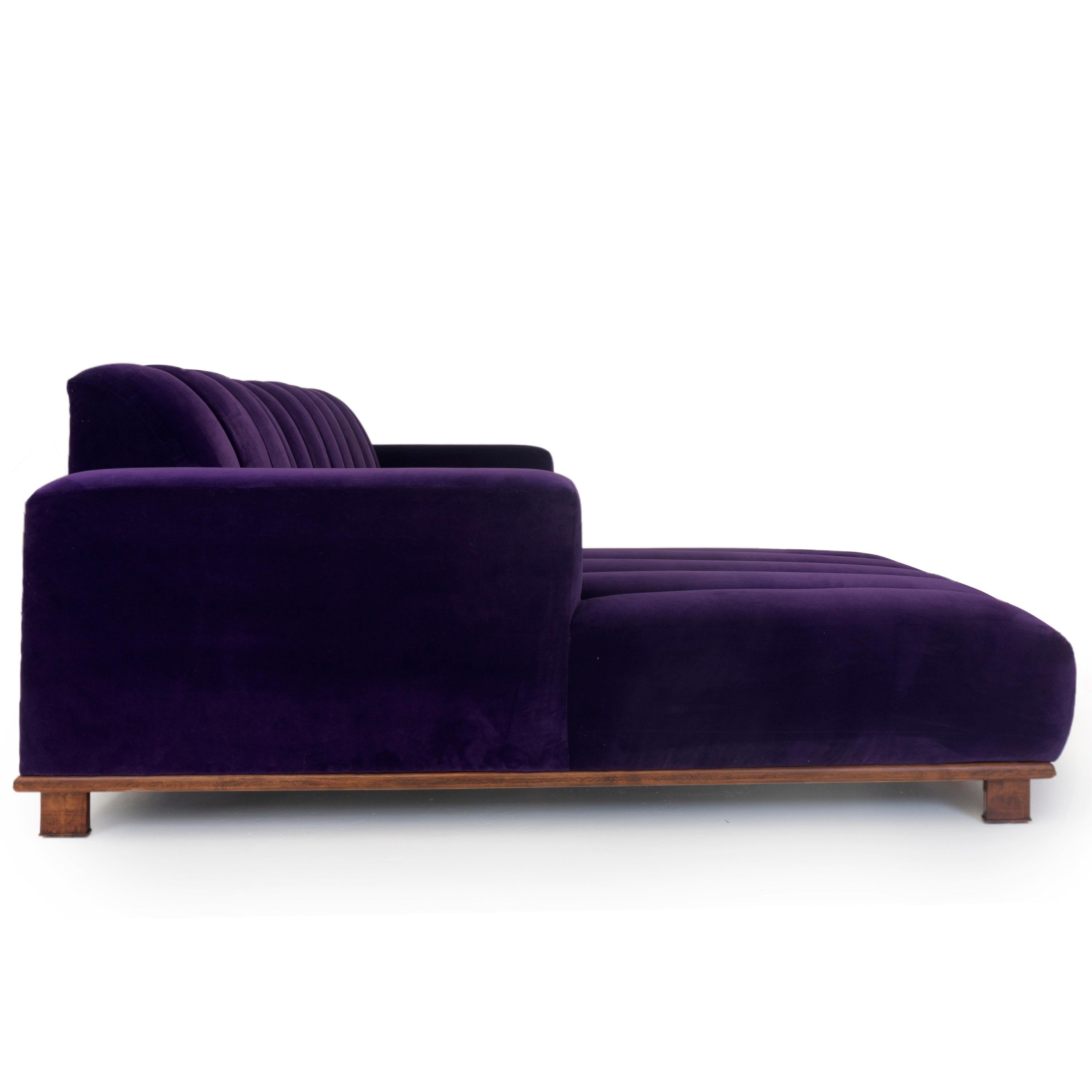 https://a.1stdibscdn.com/modern-two-piece-sectional-sofa-with-channeled-velvet-upholstery-for-sale-picture-3/f_21233/f_139464921552082946590/bedrocksofa_side2_master.jpg