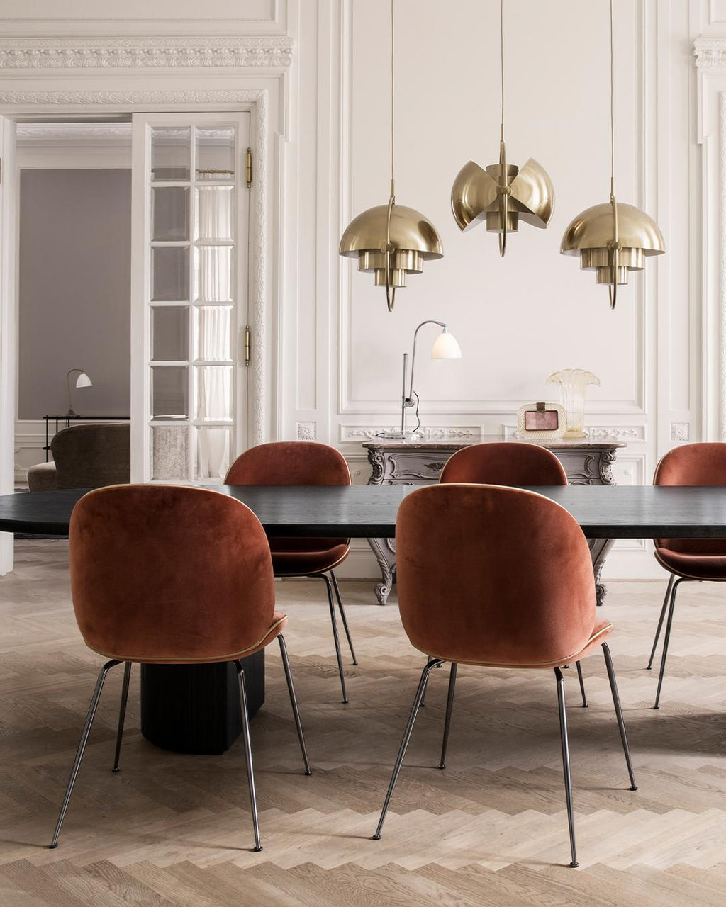 https://a.1stdibscdn.com/customizable-gubi-beetle-dining-chair-designed-by-gamfratesi-for-sale-picture-6/f_44652/f_285679521651942208052/beetle_variants_pic1_fig_master.jpg