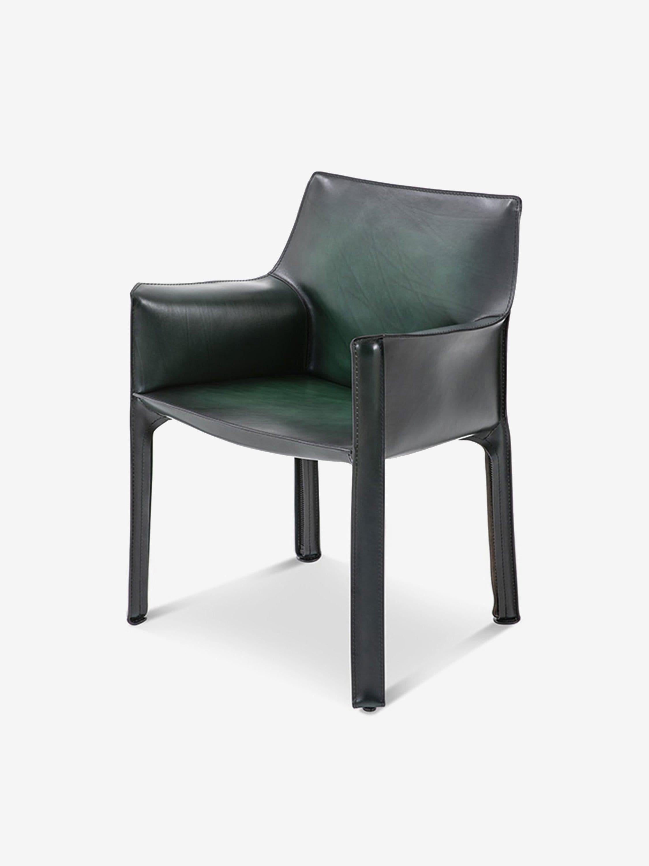https://a.1stdibscdn.com/bellini-413-cab-chair-in-dark-green-leather-by-cassina-for-sale-picture-3/f_9409/f_443695121743710753412/bellini_413_cab_chair_in_leather_by_cassina_monc_xiii_6_30103852876006_master.jpg