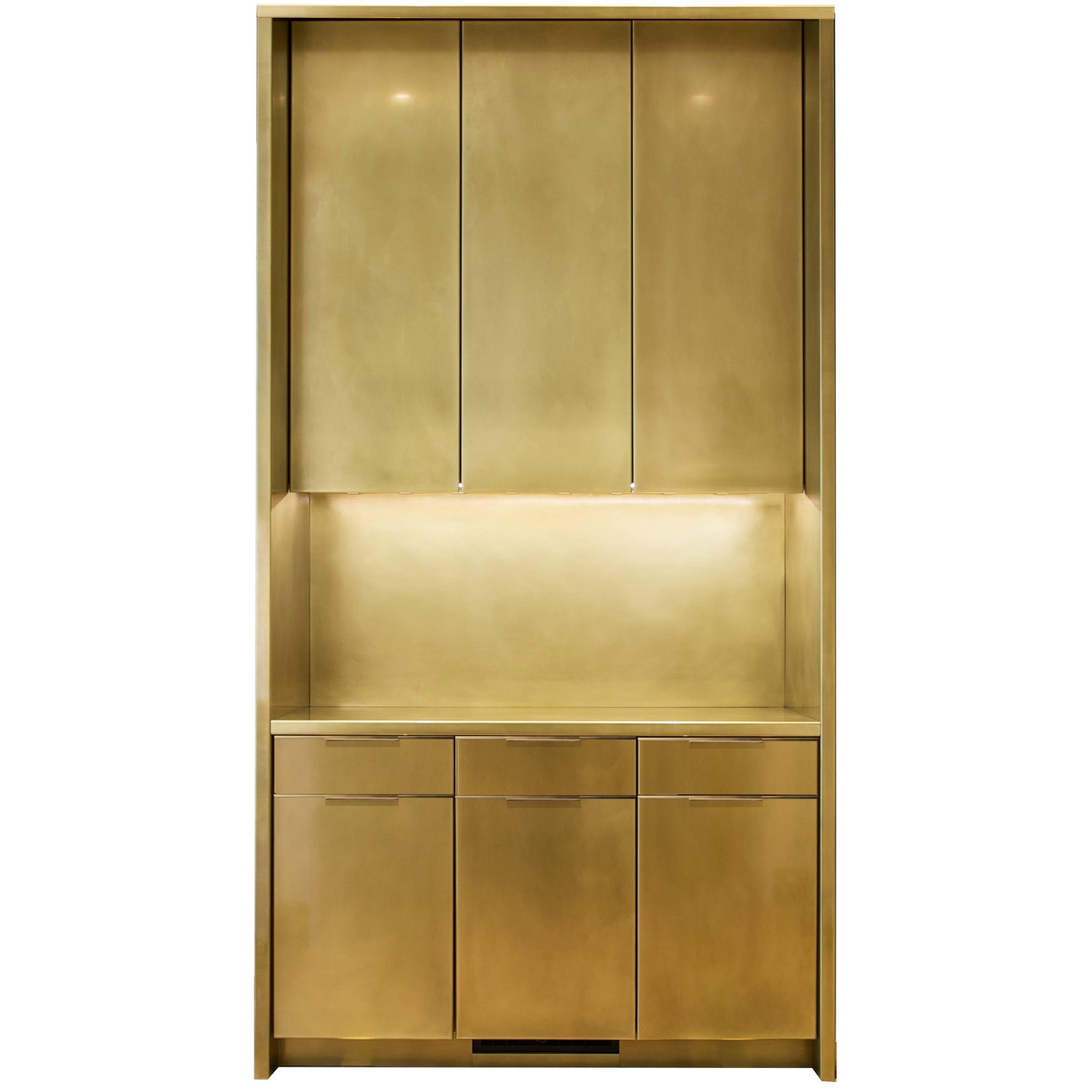 https://a.1stdibscdn.com/archivesE/upload/3663232/f_81165431501877699755/berkmanresid_0315_Pantry_silouette_new_handles_org_master.jpg