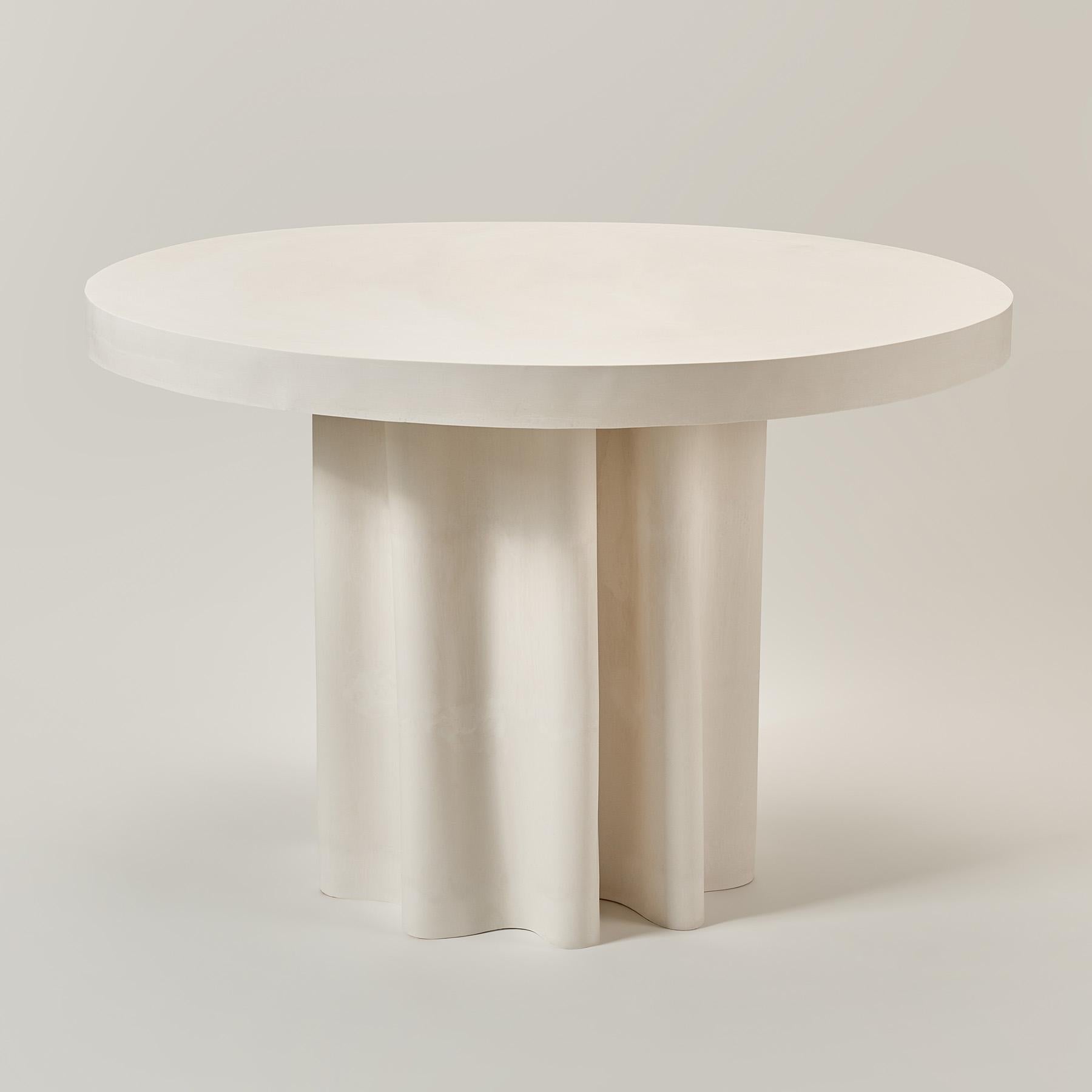 https://a.1stdibscdn.com/veil-round-dining-table-by-perler-for-sale-picture-2/f_12192/f_469013221759434593158/bialy_blat_stolu_z_falowana_noga__master.jpg