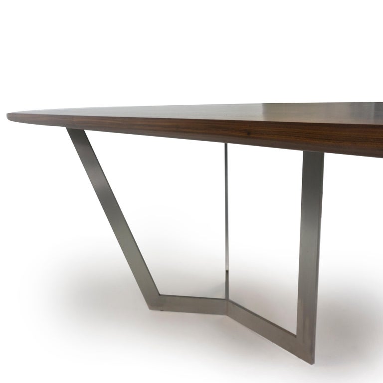 https://a.1stdibscdn.com/modern-dining-room-table-with-wooden-top-and-stainless-finished-legs-for-sale-picture-5/f_21233/1545239702695/bichtable_detail_master.jpg?width=768