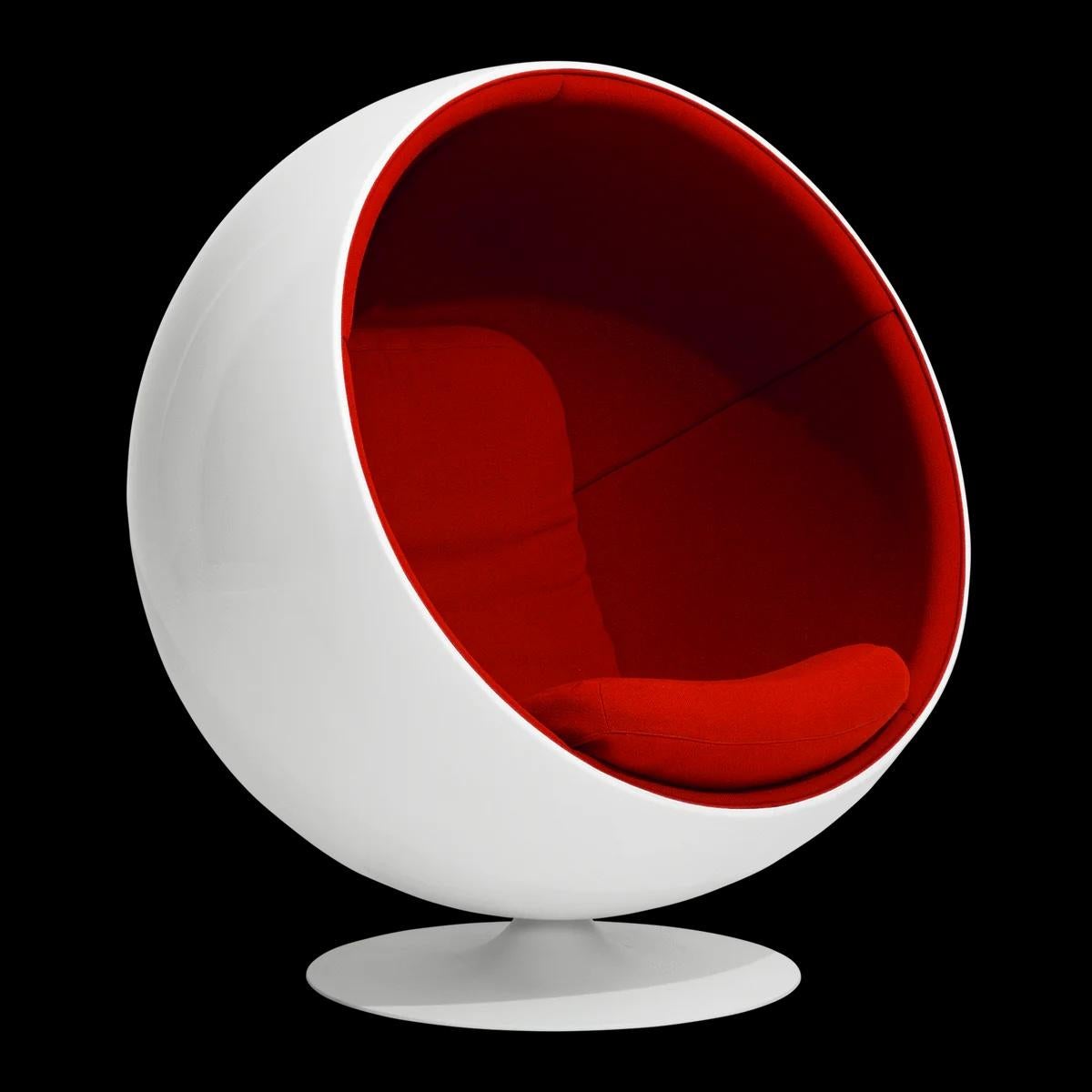 https://a.1stdibscdn.com/iconic-eero-aarnio-giant-ball-chair-for-sale-picture-3/f_44652/f_394168721713978337735/big_ball_giant__master.jpeg