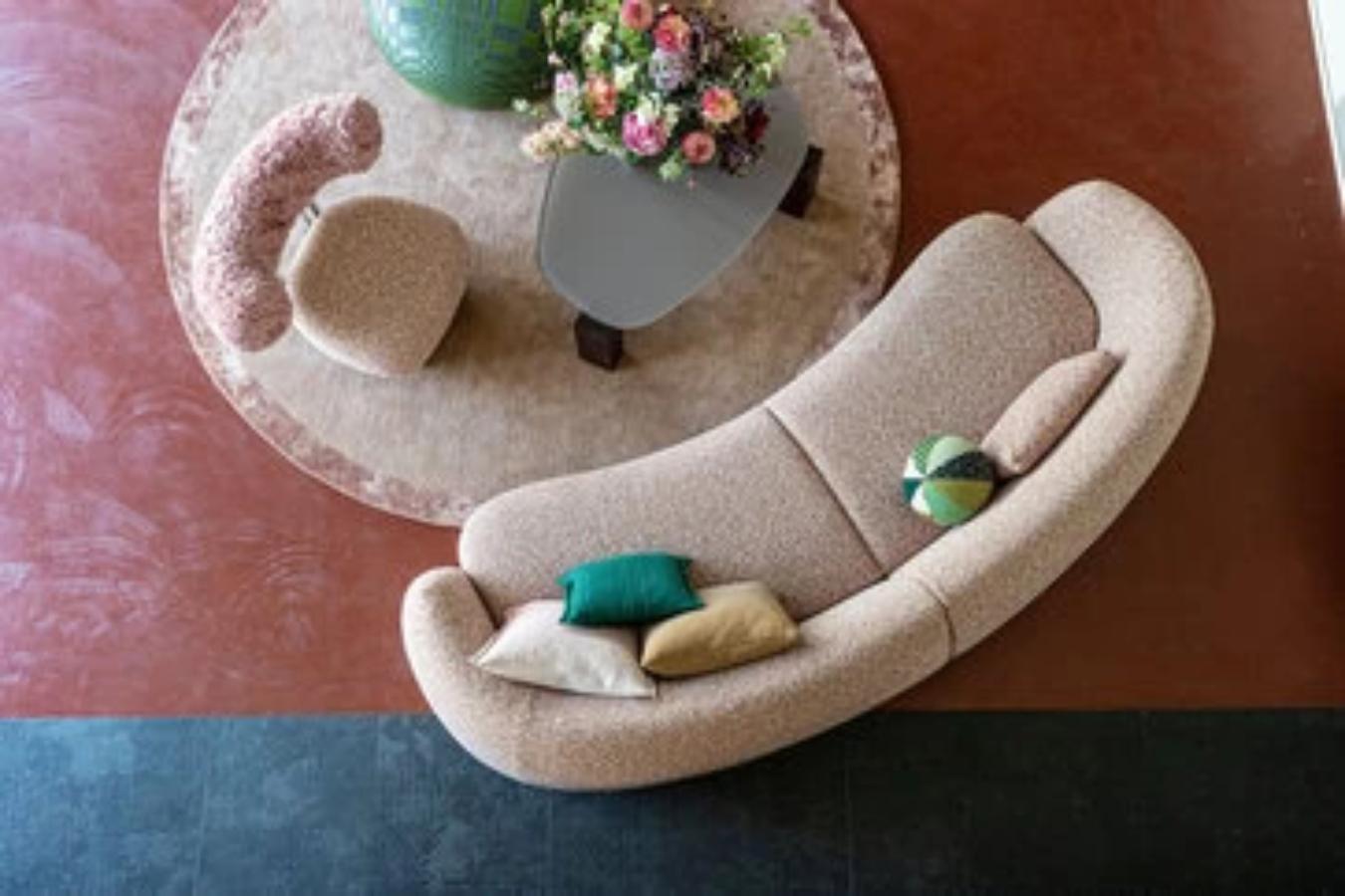 https://a.1stdibscdn.com/moroso-pacific-2-seater-sofa-in-sand-by-patricia-urquiola-for-sale-picture-2/f_16392/f_466914621758103267843/bl5i6780_52019882211_o_master.jpg