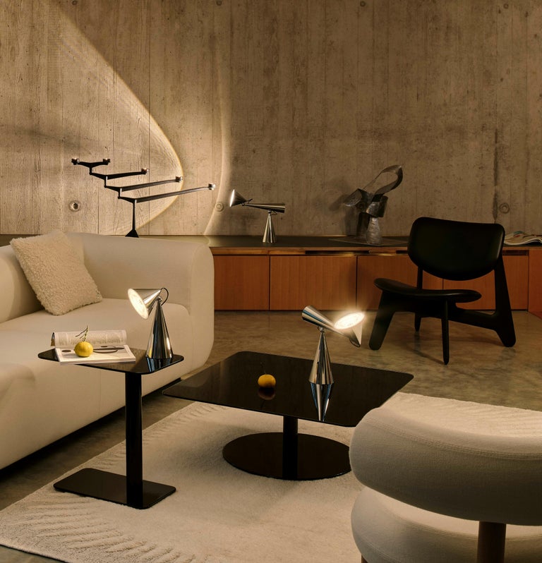 https://a.1stdibscdn.com/tom-dixon-black-stained-oak-and-black-leather-slab-lounge-chair-for-sale-picture-3/f_14472/f_438994721741120468391/black_slab_lounge_master.jpg?width=768