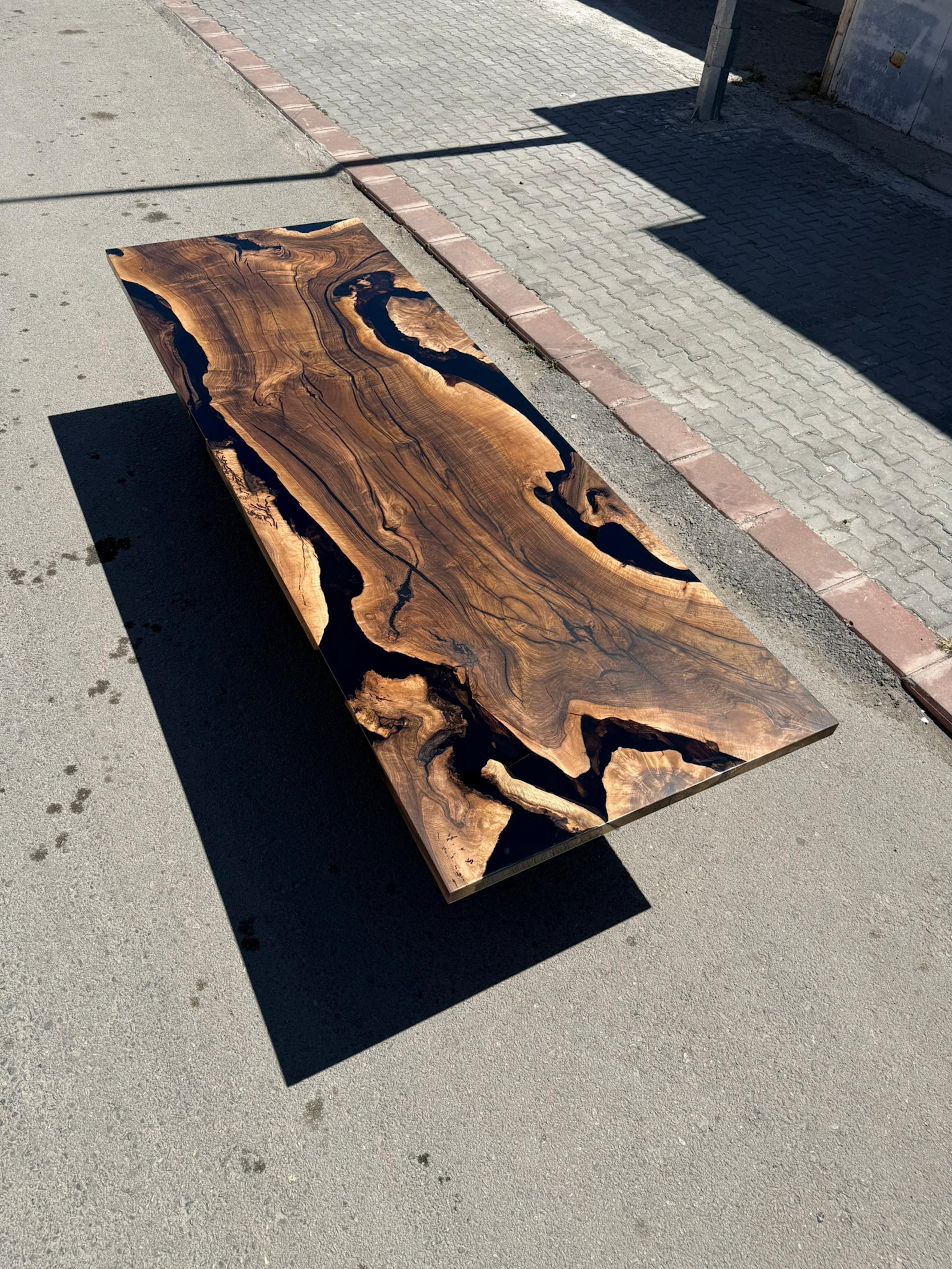 https://a.1stdibscdn.com/black-resin-walnut-wood-dining-room-table-custom-wooden-table-for-sale-picture-5/f_91932/f_461369921754317401086/black_walnut_dining_table_02_master.jpg
