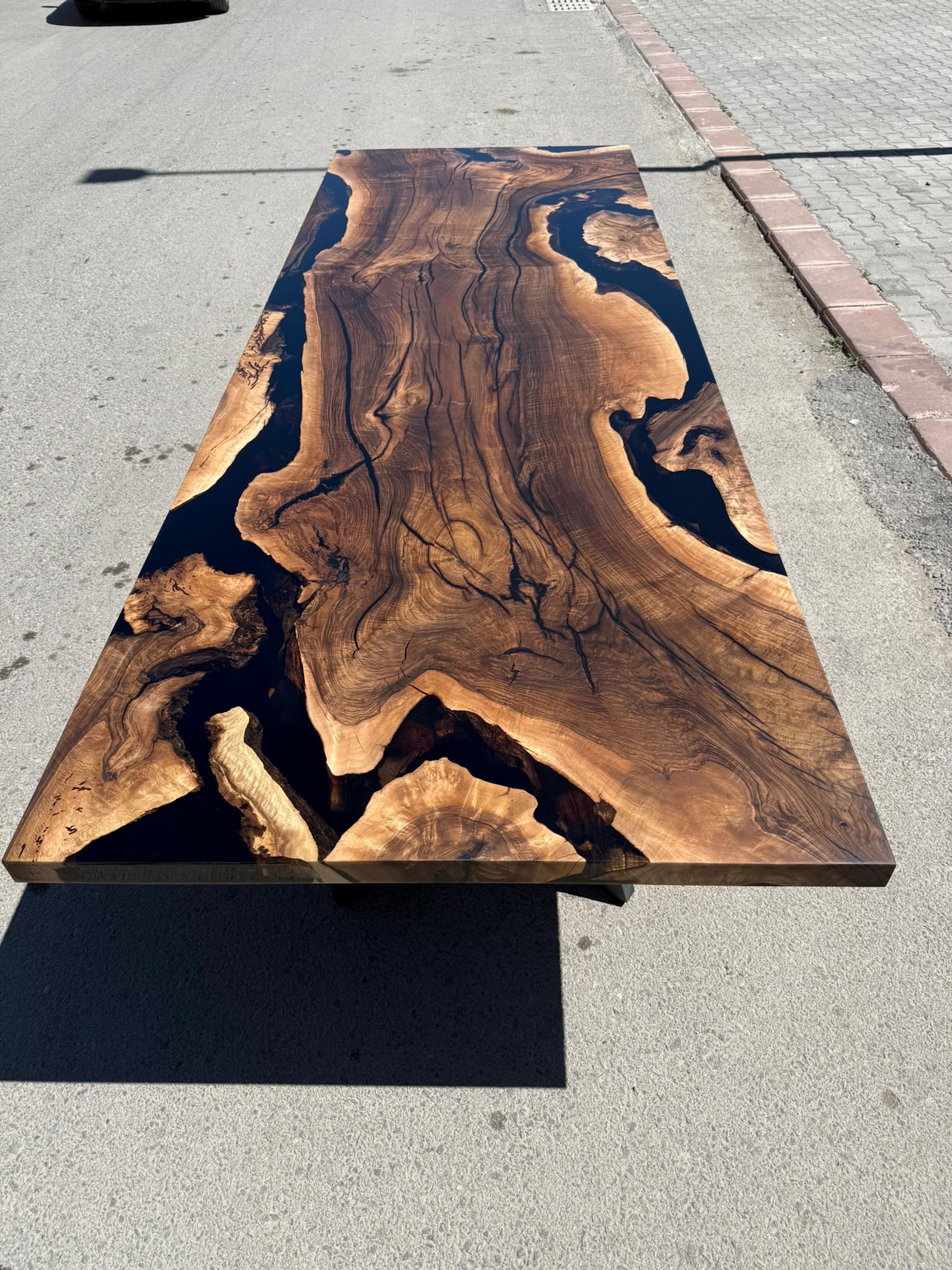 https://a.1stdibscdn.com/black-resin-walnut-wood-dining-room-table-custom-wooden-table-for-sale-picture-2/f_91932/f_461369921754317397276/black_walnut_dining_table_08_master.jpg