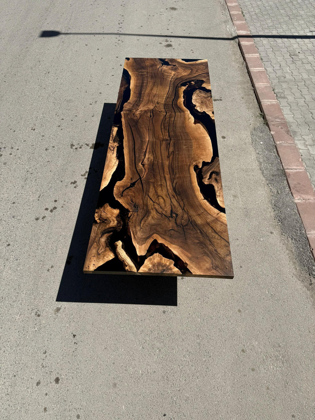 https://a.1stdibscdn.com/black-resin-walnut-wood-dining-room-table-custom-wooden-table-for-sale-picture-3/f_91932/f_461369921754317401701/black_walnut_dining_table_10_master.jpg
