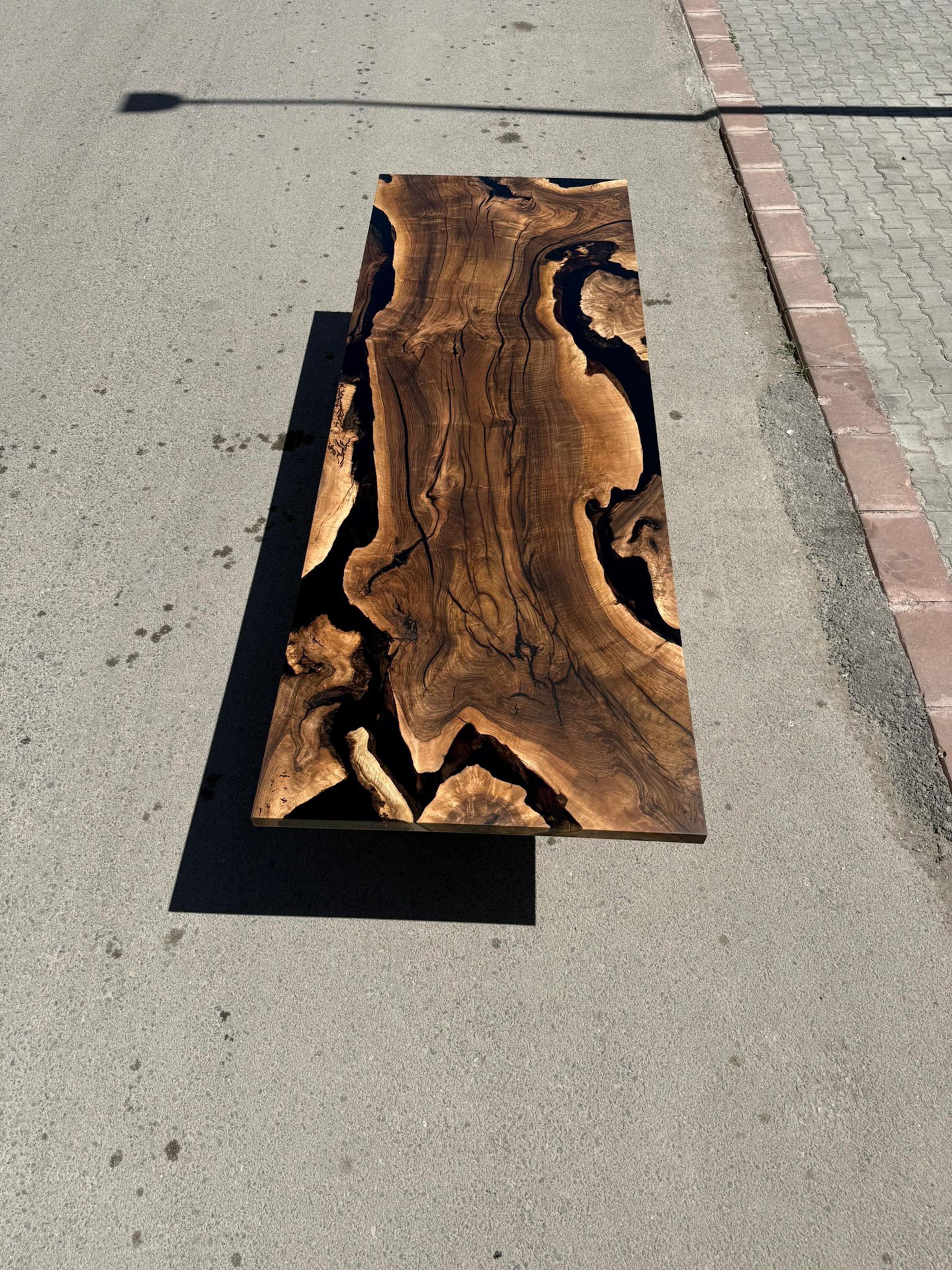 https://a.1stdibscdn.com/black-resin-walnut-wood-dining-room-table-custom-wooden-table-for-sale-picture-3/f_91932/f_461369921754317401701/black_walnut_dining_table_10_master.jpg