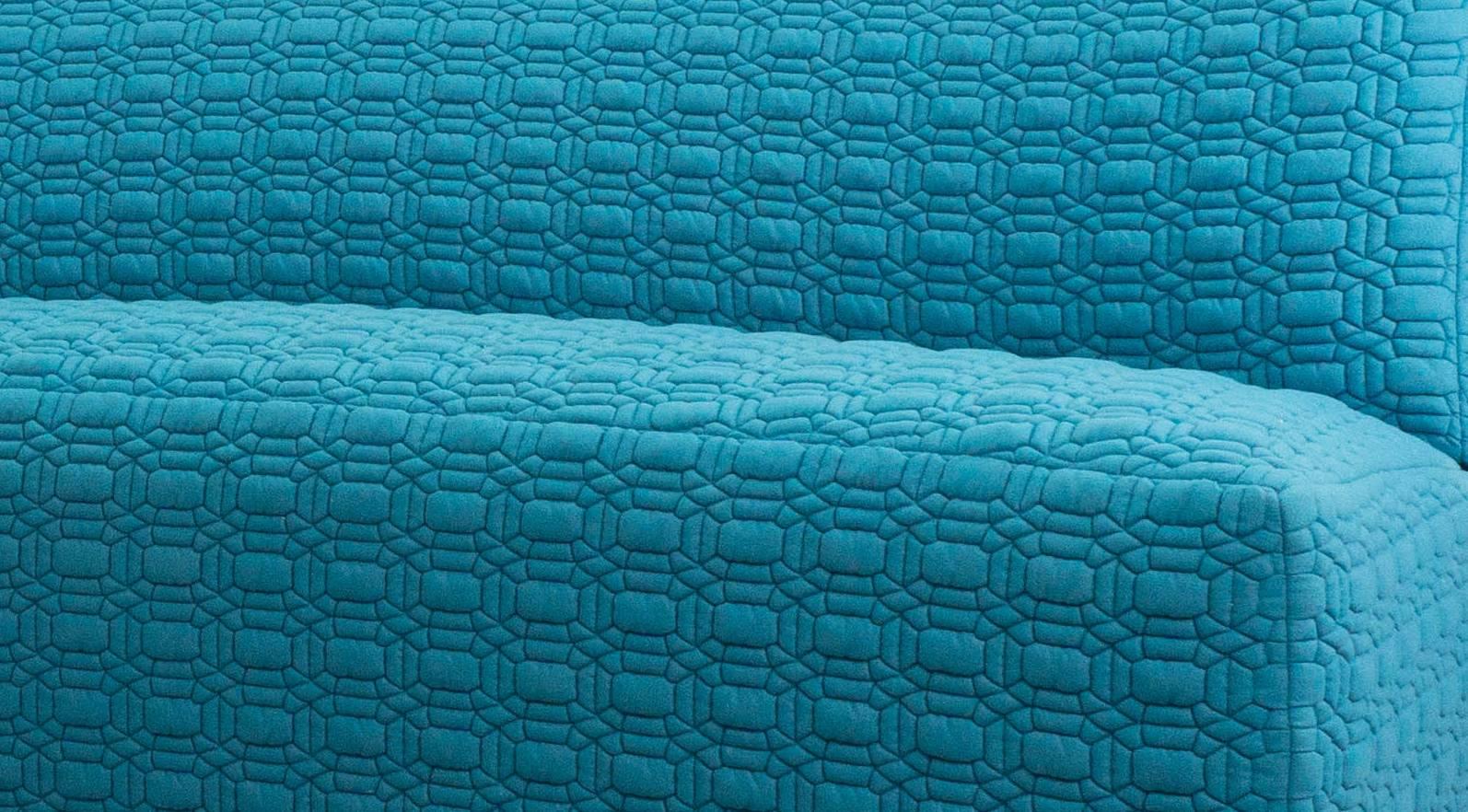 https://a.1stdibscdn.com/modern-armless-curved-sofa-for-sale-picture-4/f_21233/1527014872486/bluesofa_detail_master.jpg