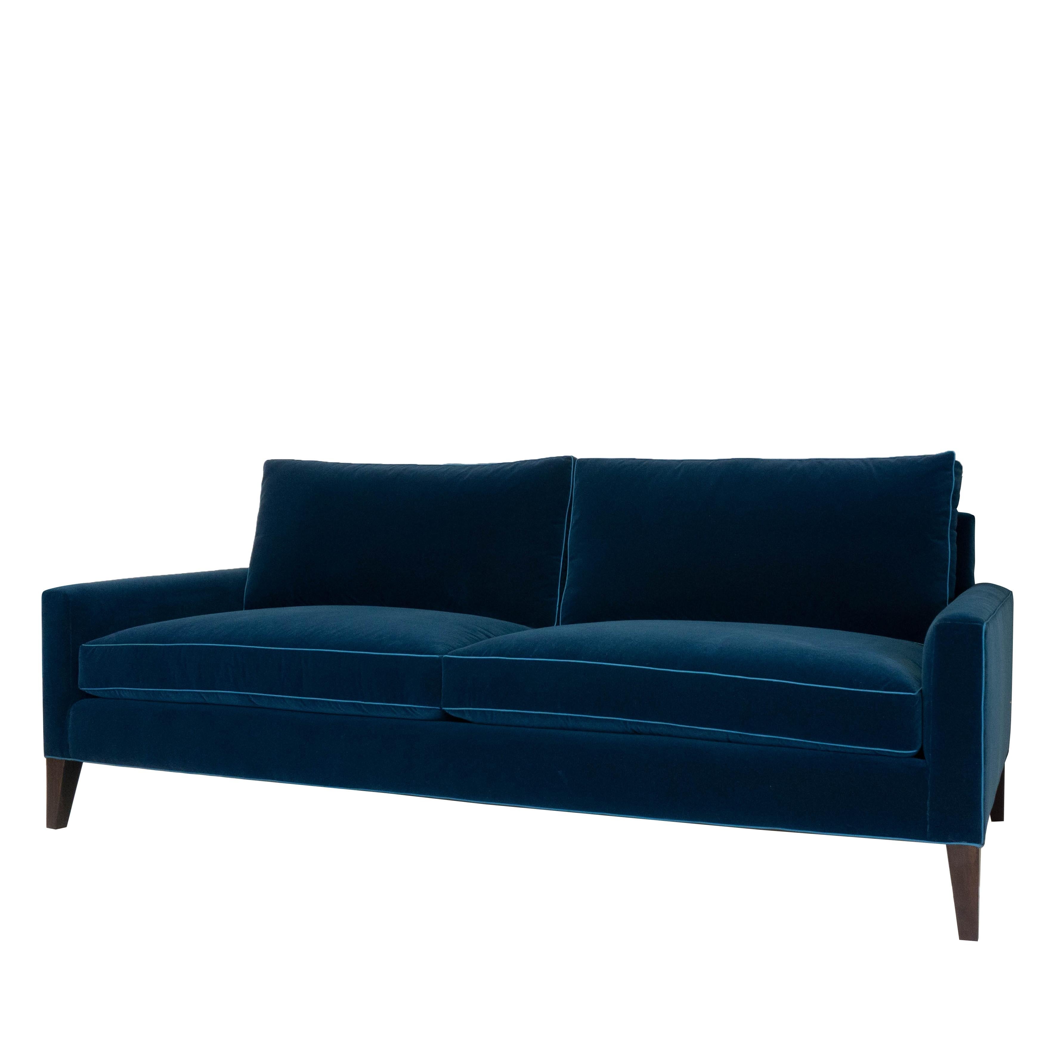 https://a.1stdibscdn.com/modern-two-cushion-sofa-in-dark-blue-velvet-for-sale-picture-4/f_21233/f_128288921543341178651/bluevelvet_angle2_master.jpg