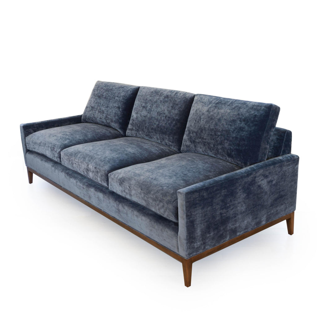 https://a.1stdibscdn.com/mid-century-modern-sofa-in-blue-velvet-for-sale-picture-5/f_21233/1552671775274/bluevelvetsofa_angle2_master.jpg