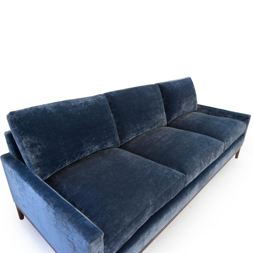 https://a.1stdibscdn.com/mid-century-modern-sofa-in-blue-velvet-for-sale-picture-9/f_21233/1552671777194/bluevelvetsofa_angledetail_master.jpg