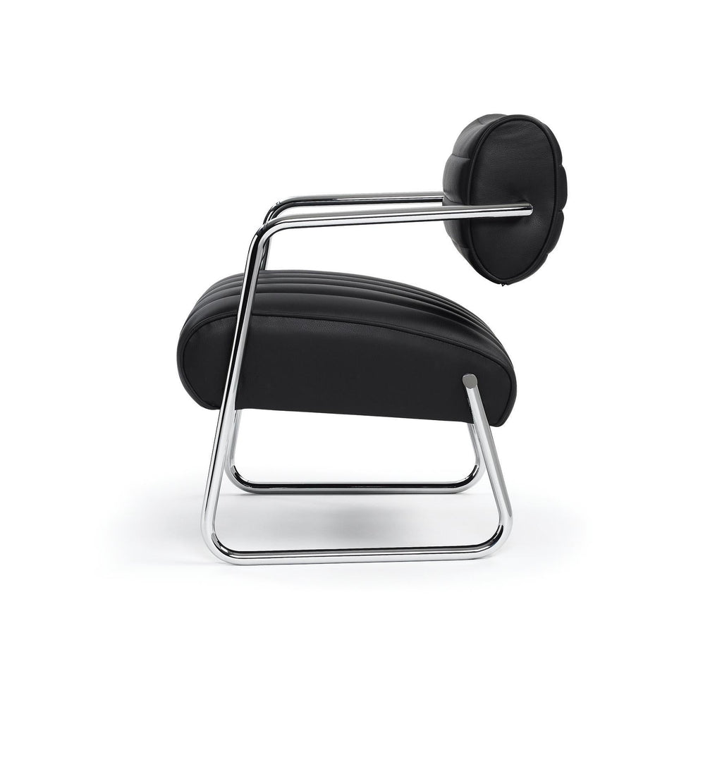 https://a.1stdibscdn.com/classicon-bonaparte-chair-in-black-leather-by-eileen-gray-for-sale-picture-2/12330573/f_138499211551428495062/bonaparte_leather_black_side_master.jpg