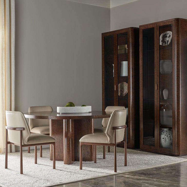 https://a.1stdibscdn.com/mid-century-burl-round-dining-table-for-sale-picture-3/f_8038/f_471482221761140123337/brown3_master.jpg?width=768