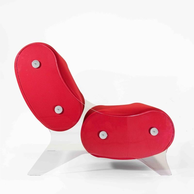 https://a.1stdibscdn.com/kuumo-sofa-by-mw-designer-furniture-for-sale-picture-4/f_12192/f_421697921730762376086/canape_kuumo_en_verre_acrylique_assise_en_mousse_runner_1__master.jpg