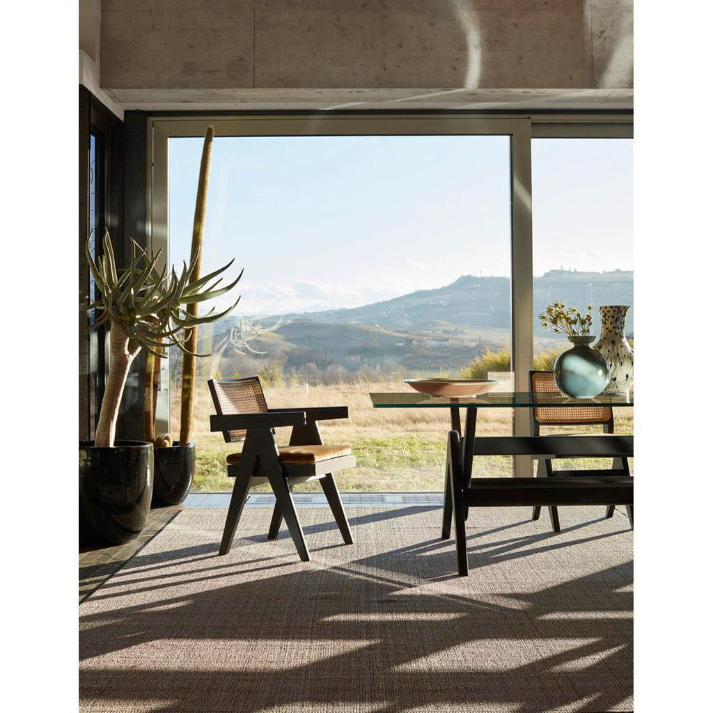 https://a.1stdibscdn.com/set-of-four-pierre-jeanneret-055-capitol-complex-chairs-by-cassina-for-sale-picture-8/f_14272/f_313372021668600679586/capitol_complex_table_capitol_complex_chair_capitol_complex_office_chair_paglietta_2_master.jpg