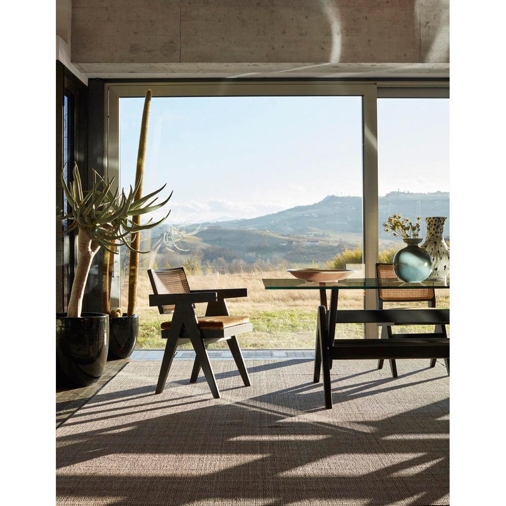 https://a.1stdibscdn.com/set-of-four-pierre-jeanneret-055-capitol-complex-chairs-by-cassina-for-sale-picture-8/f_14272/f_313372021668600679586/capitol_complex_table_capitol_complex_chair_capitol_complex_office_chair_paglietta_2_master.jpg