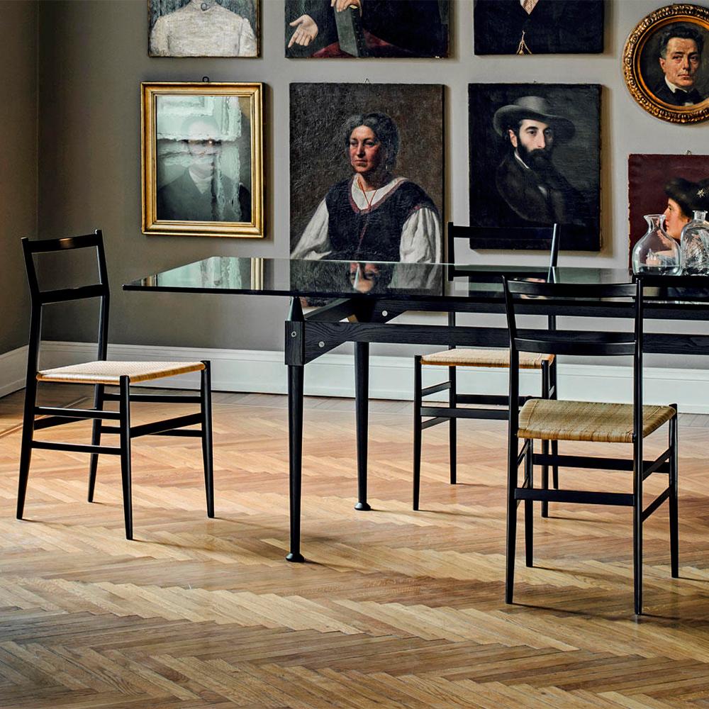 https://a.1stdibscdn.com/set-of-10-gio-ponti-699-superleggera-by-cassina-in-black-for-sale-picture-2/f_15912/f_294024521656745170209/cassina_superleggera_0003_699_gallery03_master.jpeg