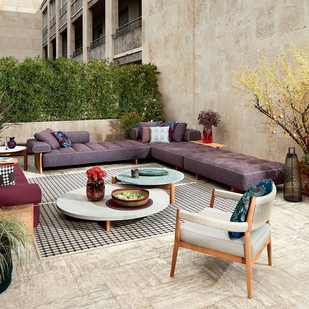 https://a.1stdibscdn.com/rodolfo-dordoni-sail-out-outdoor-sofa-by-cassina-for-sale-picture-10/f_14272/f_290210321654680405015/cat_3_master.jpg