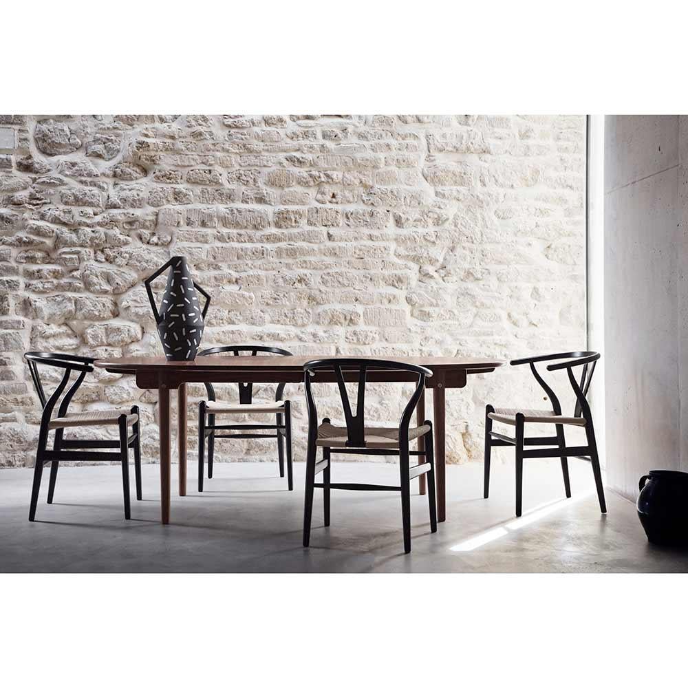 https://a.1stdibscdn.com/hans-j-wegner-ch338i-insert-leaf-oak-white-oil-for-carl-hansen-for-sale-picture-5/f_104122/f_476478421763740640955/ch338_dining_table_4_master.jpg
