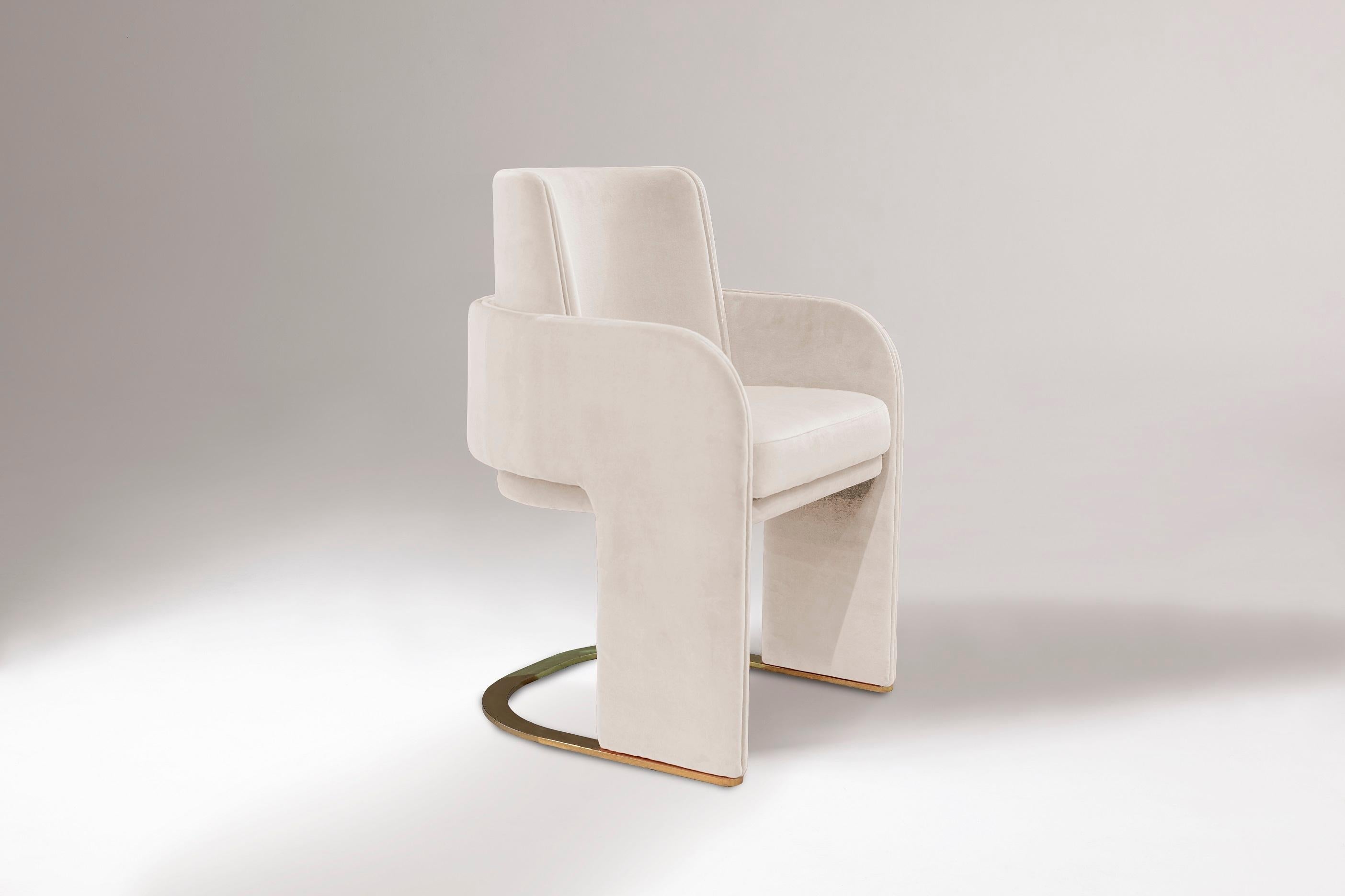 https://a.1stdibscdn.com/dooq-dining-chair-odisseia-with-soft-light-cotton-velvet-and-brass-for-sale-picture-2/f_54242/f_359431821693412359390/chair_light1__master.jpg