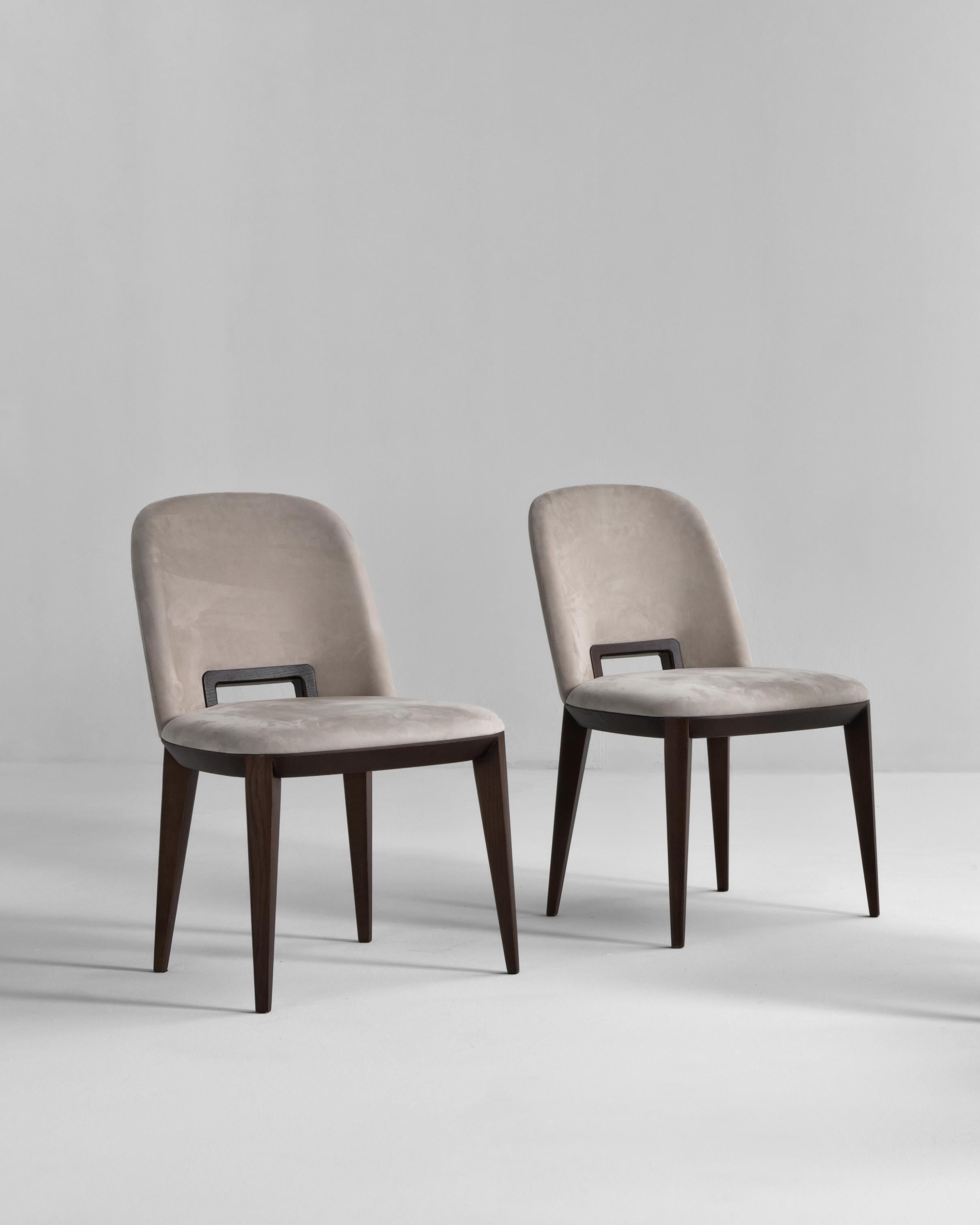 https://a.1stdibscdn.com/laurameroni-margaret-modern-wood-and-leather-chair-by-cesare-arosio-for-sale-picture-2/f_52792/f_235690521774438645810/chair_margaret_laurameroni_00002_master.jpg