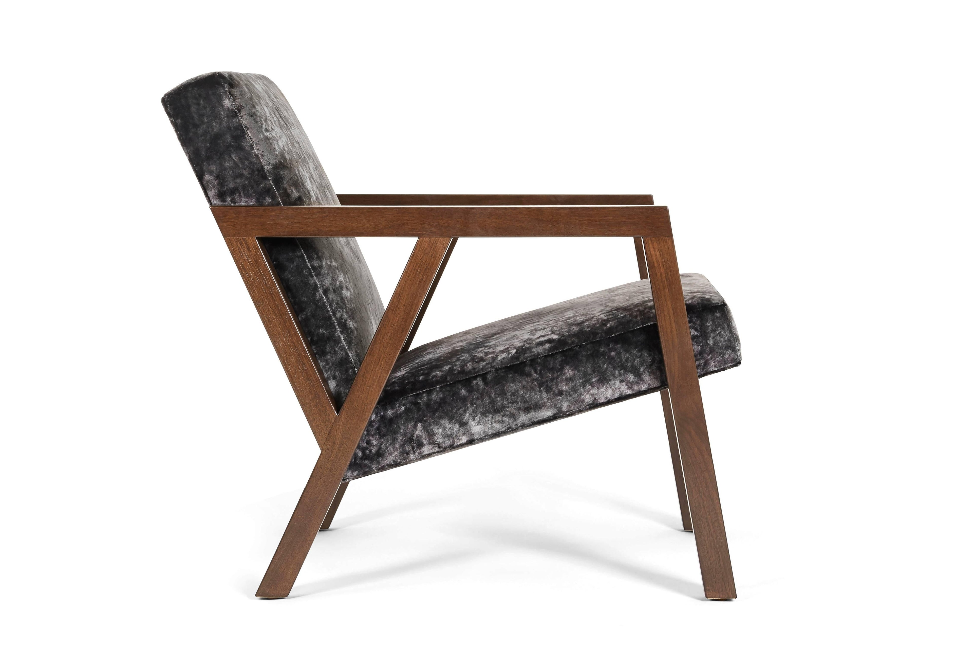 https://a.1stdibscdn.com/moda-chair-for-sale-picture-4/archivesE/upload/f_31463/f_103483511522679209058/chair_shot18_master.jpg